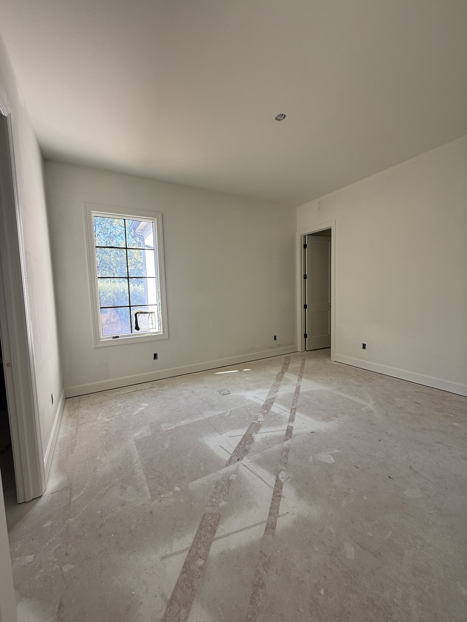 9902 Amarosa Court