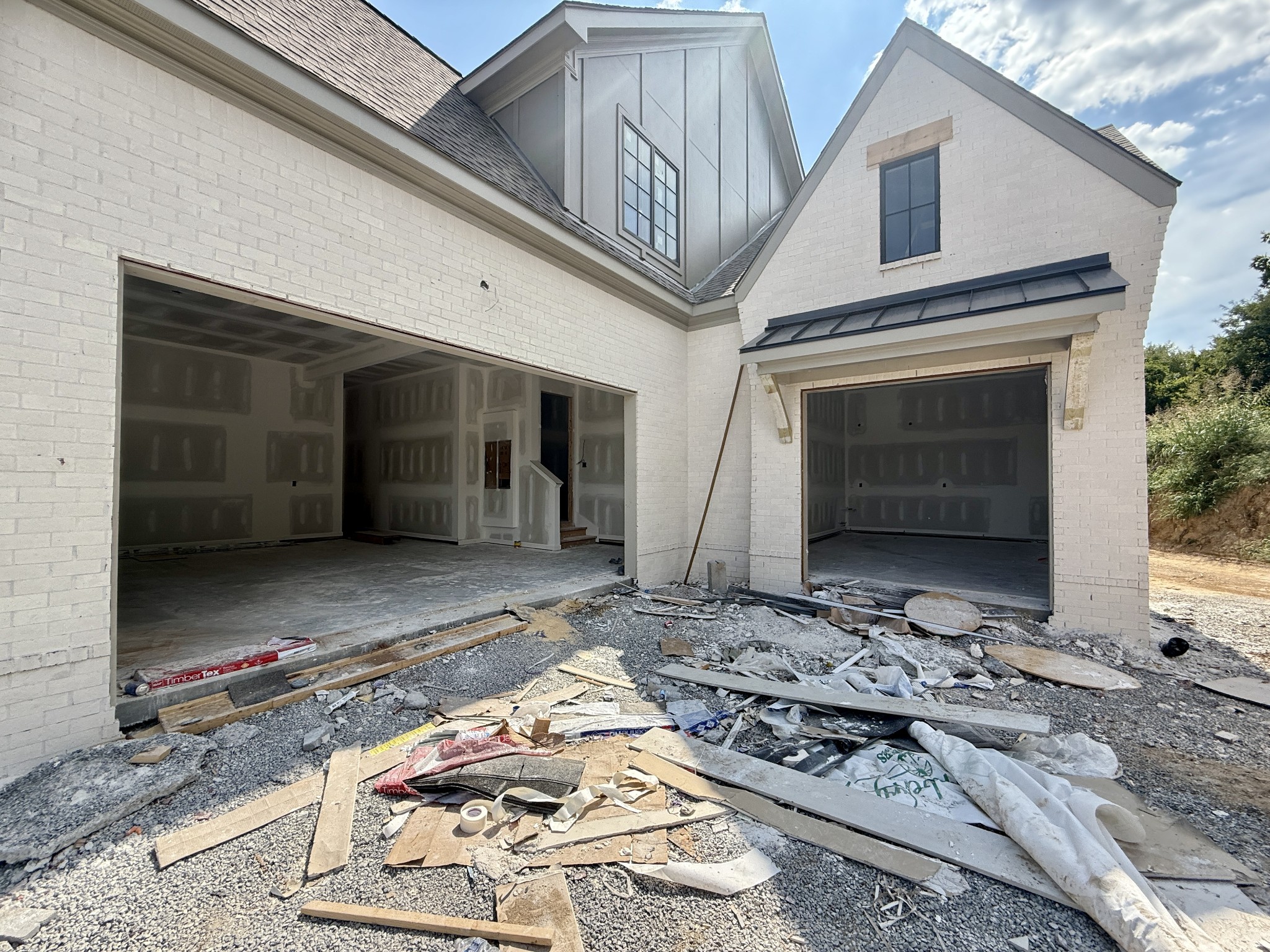 9902 Amarosa Court
