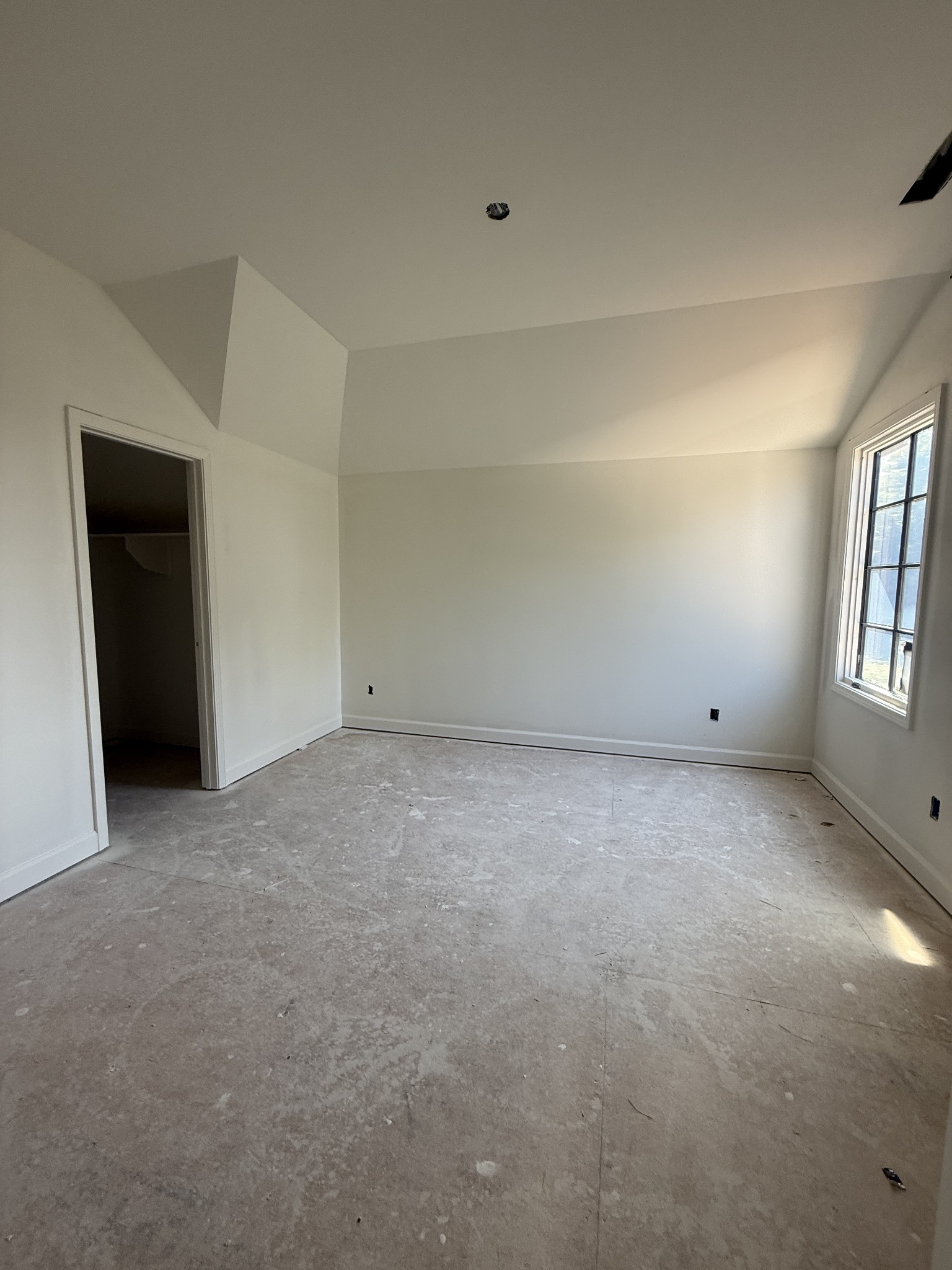9902 Amarosa Court