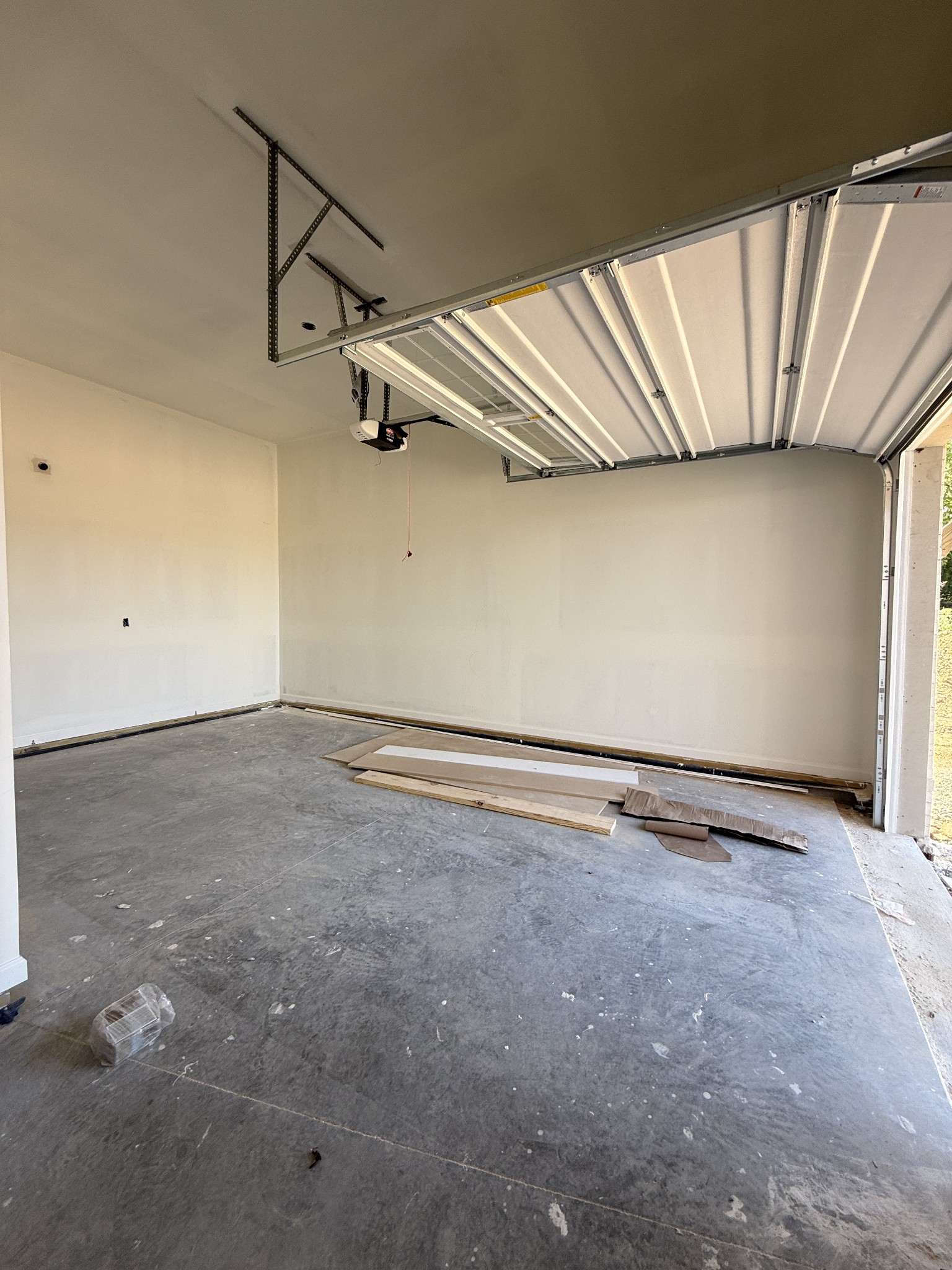9902 Amarosa Court