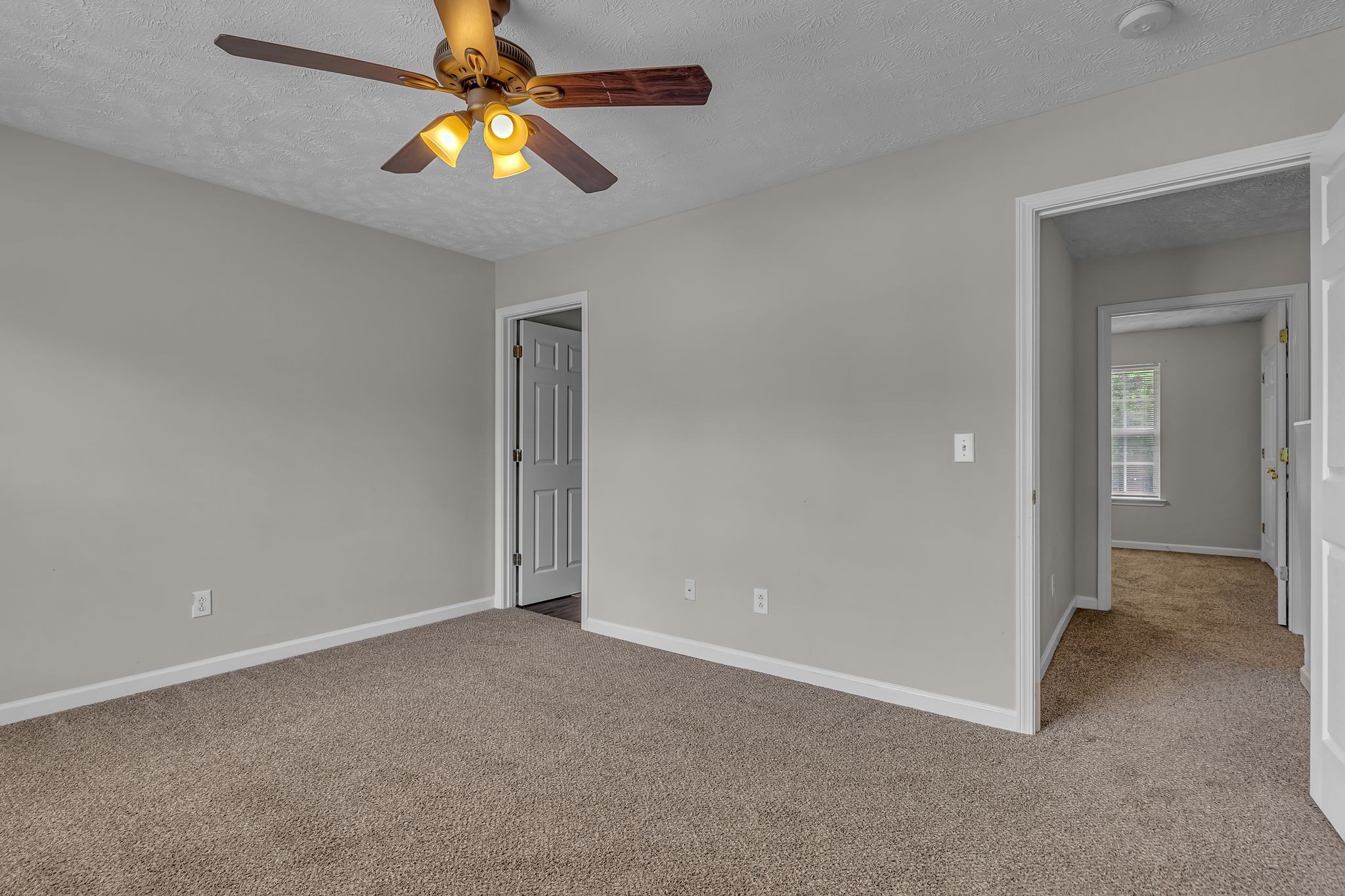 1512 Center Pointe Dr