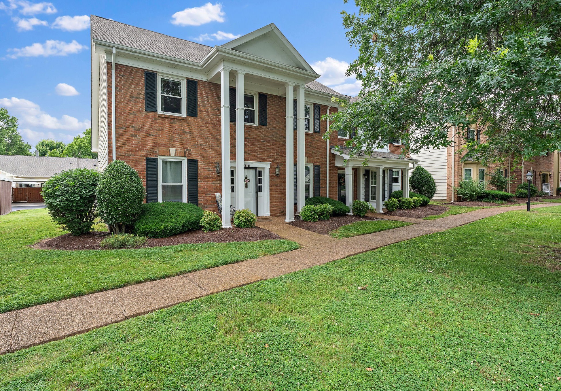 8954 Sawyer Brown Rd