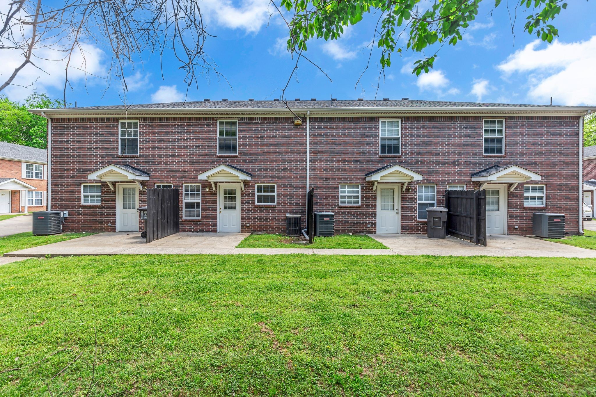 1505 Center Pointe Dr