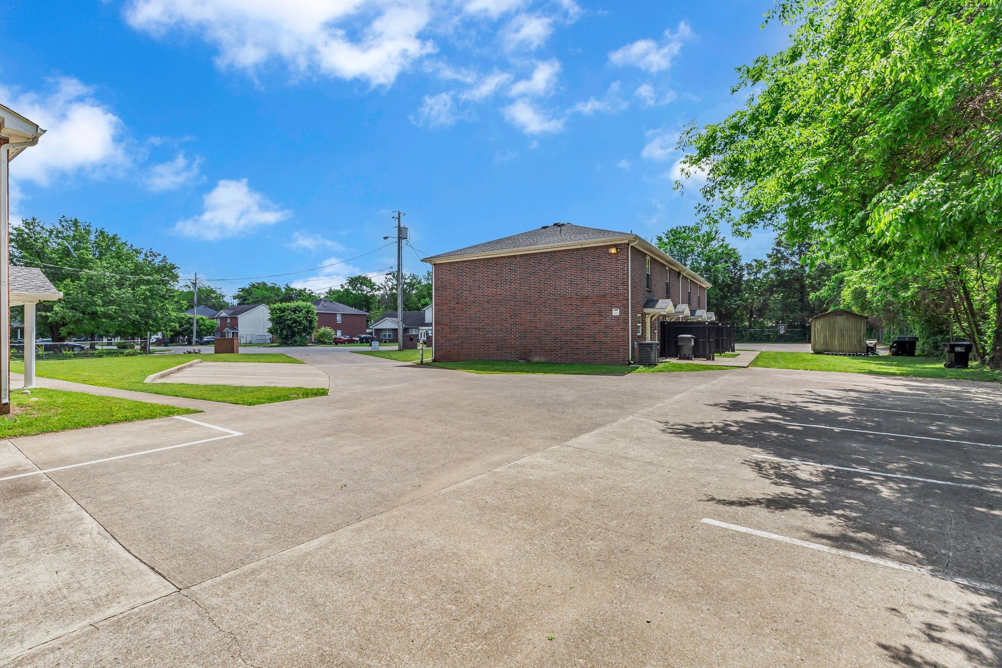 1505 Center Pointe Dr
