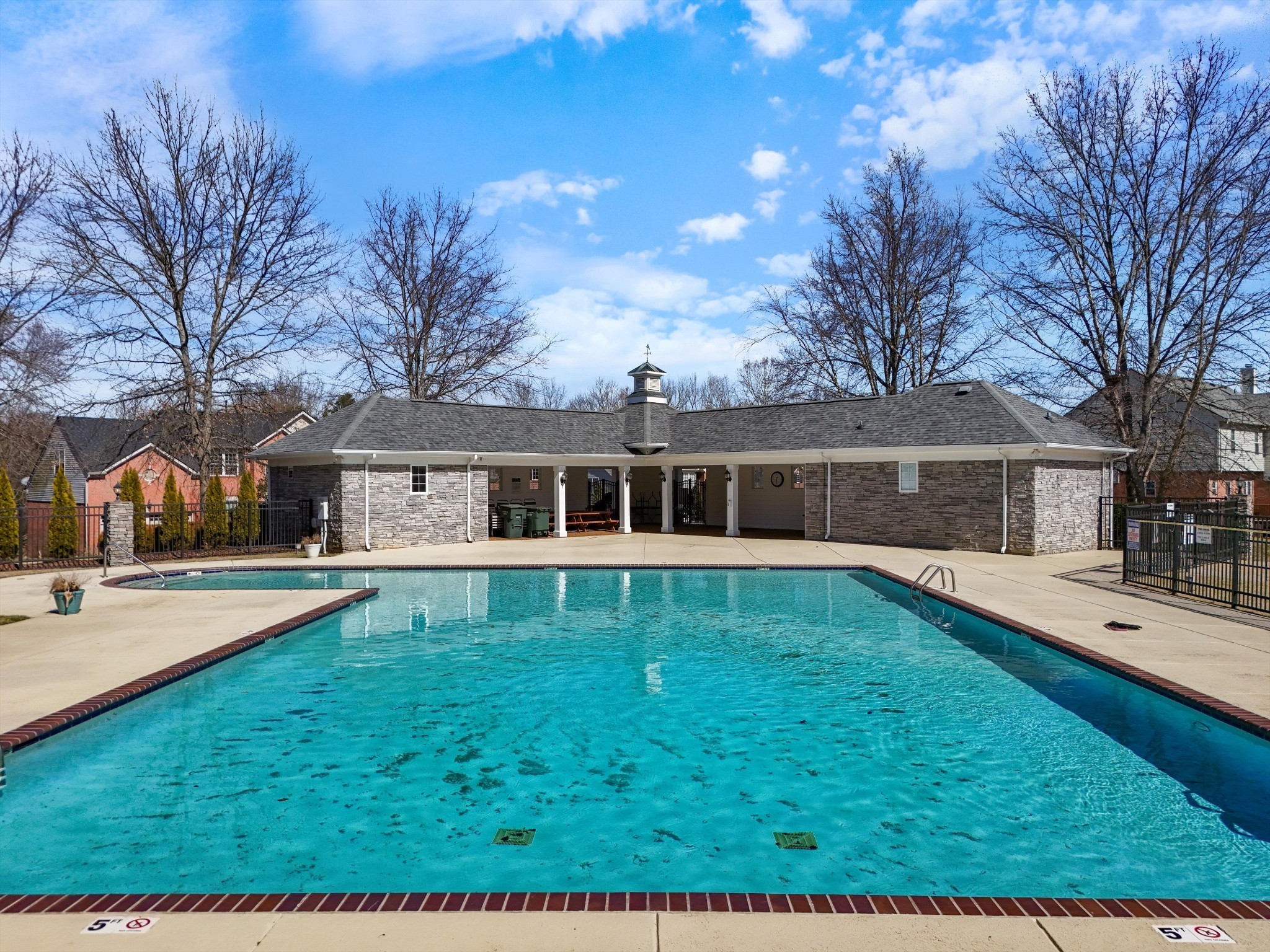 7117 Holt Run Dr