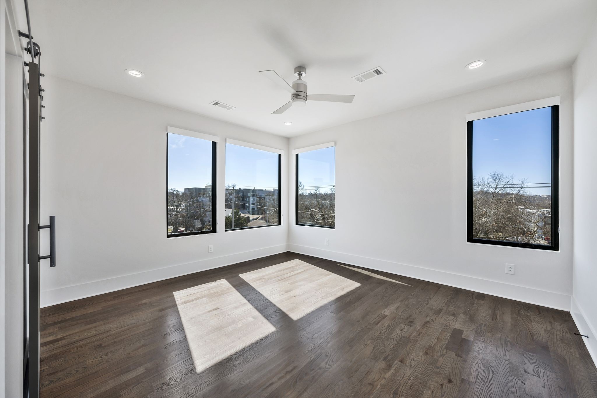 1648 19th Ave, S Unit: 12