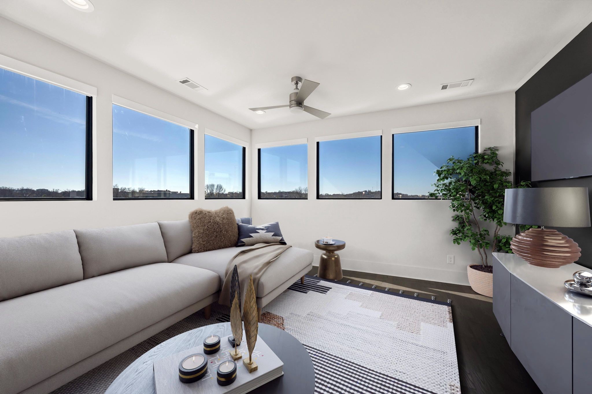 1648 19th Ave, S Unit: 12