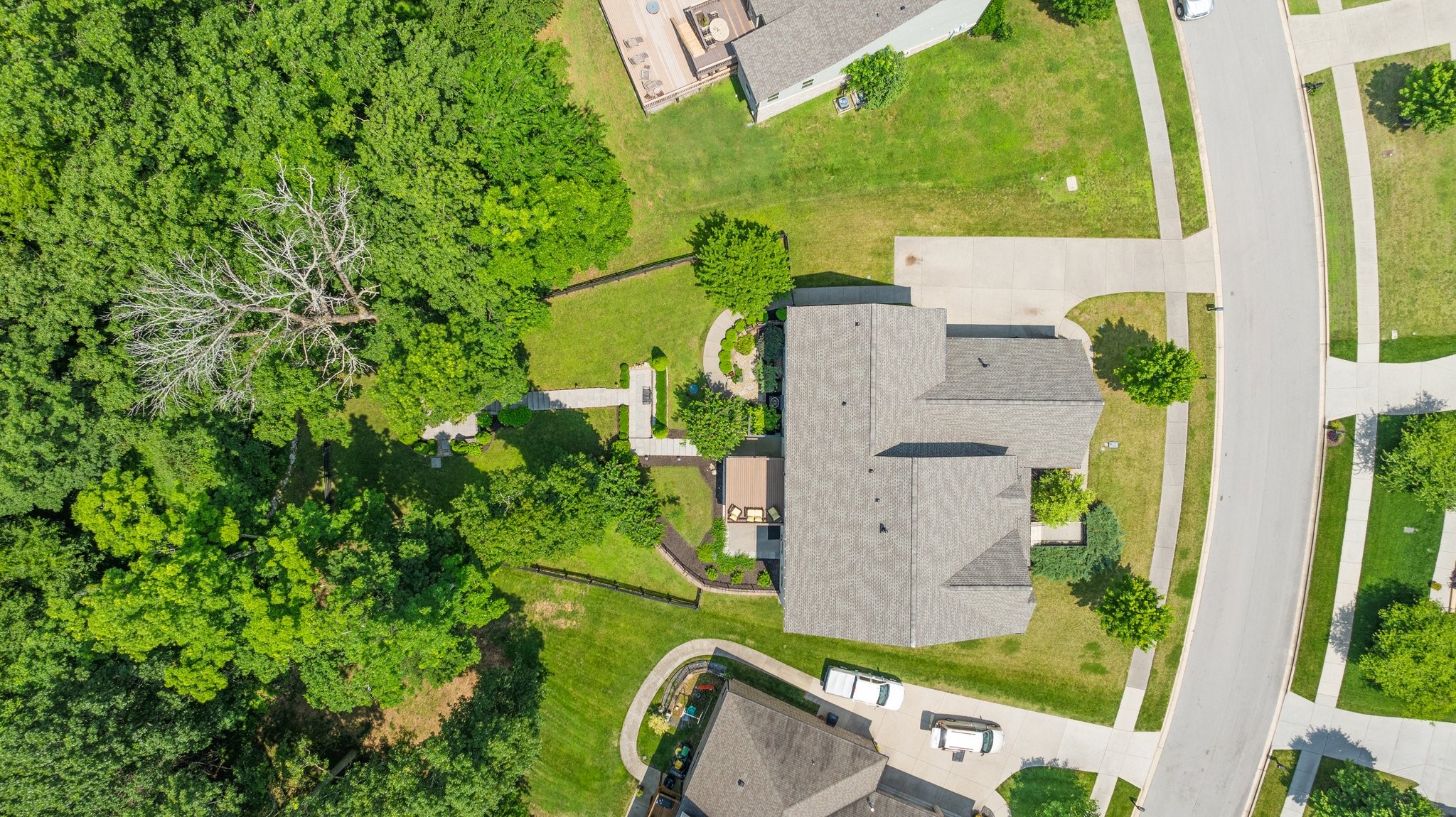 6826 Falls Ridge Ln