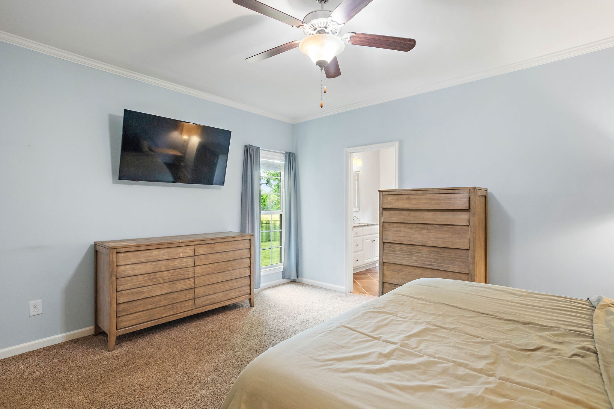 460 Lucy Cir