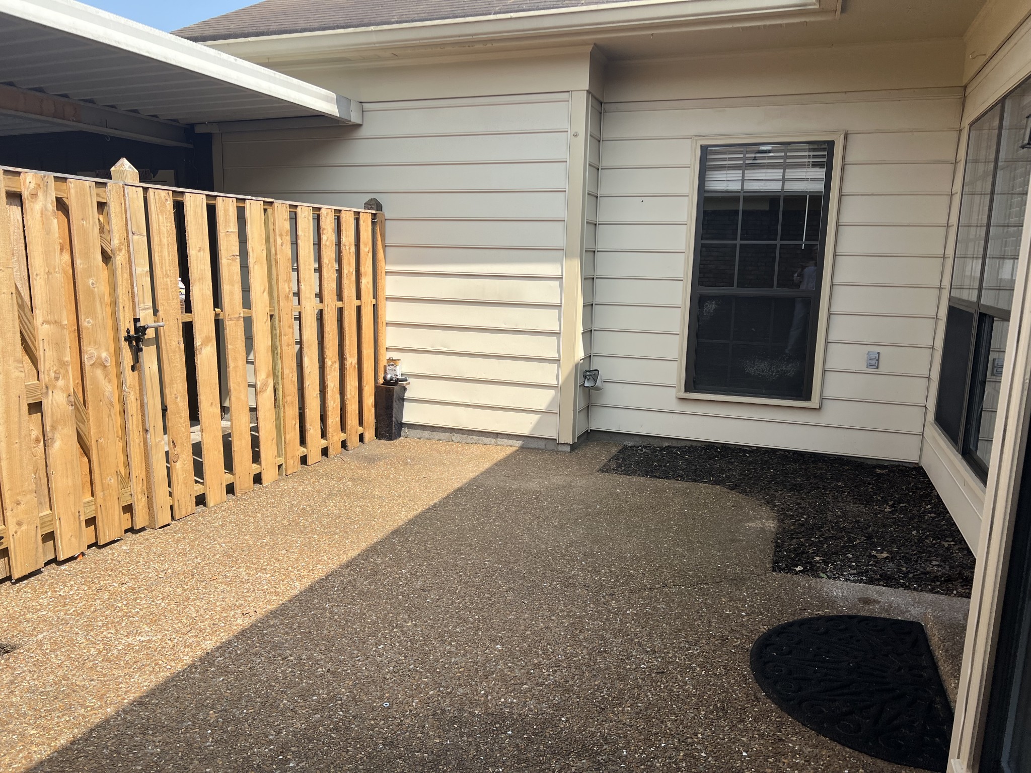 8521 Sawyer Brown Rd