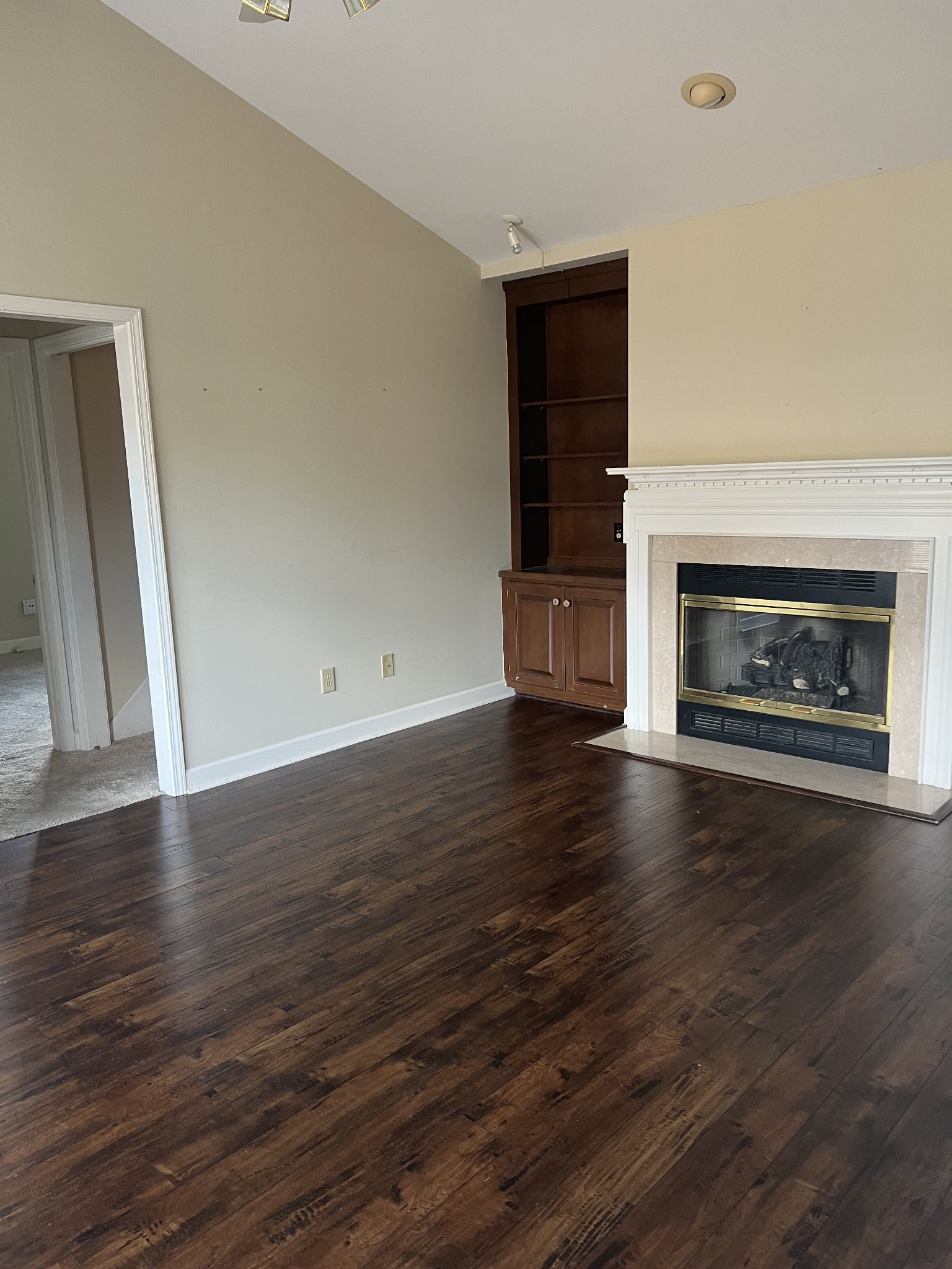 8521 Sawyer Brown Rd