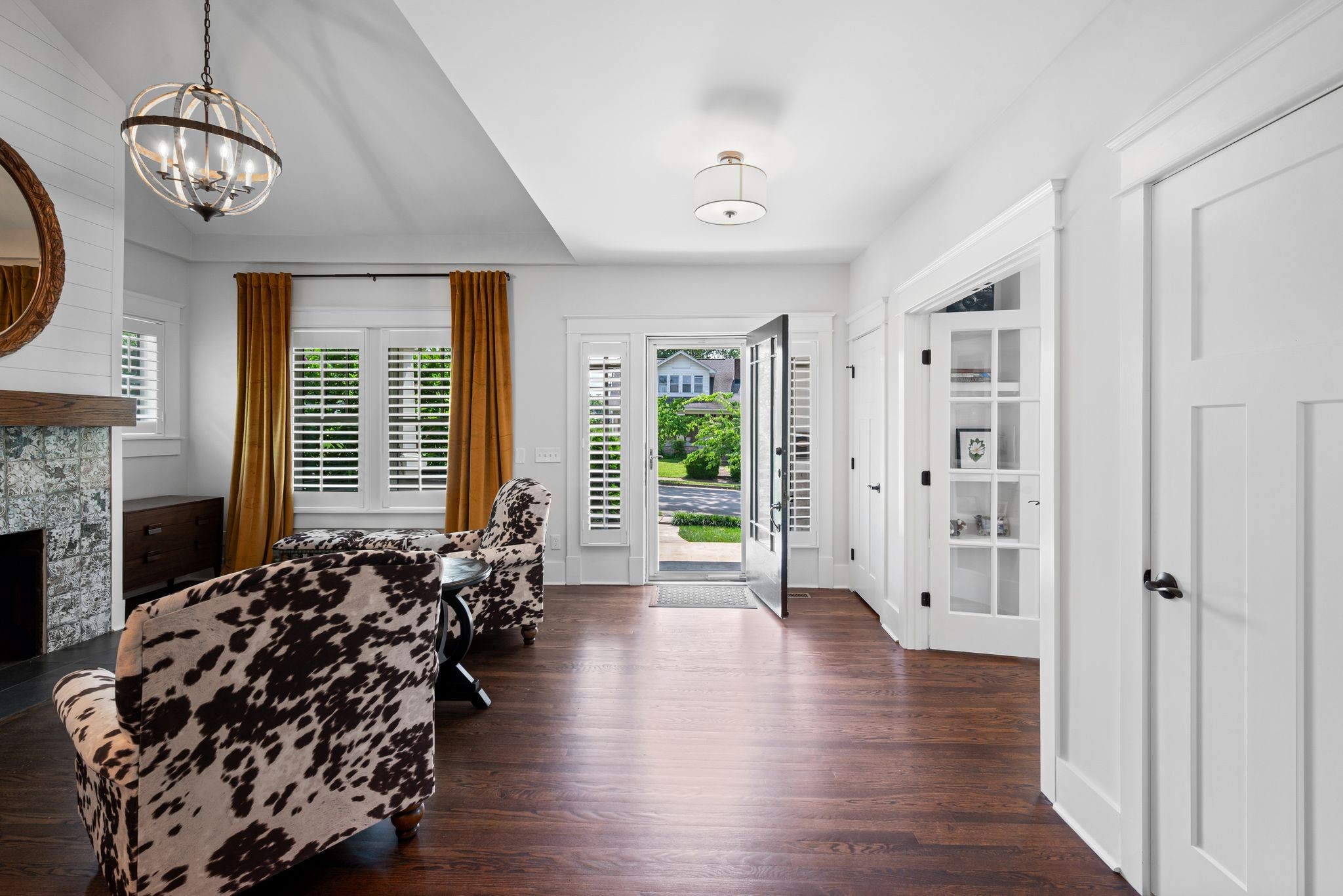 2601 Oakland Ave
