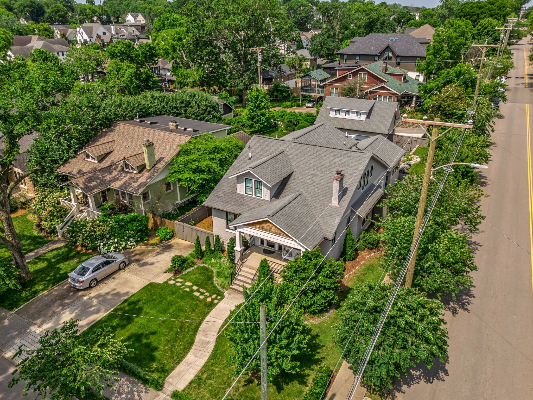 2601 Oakland Ave