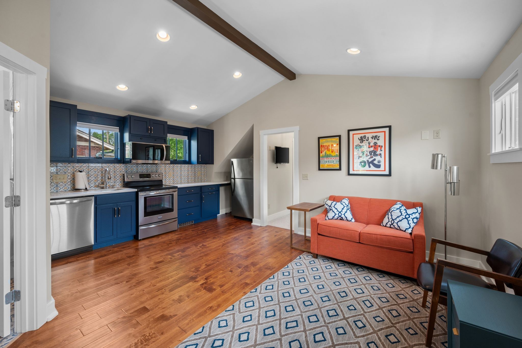 2601 Oakland Ave