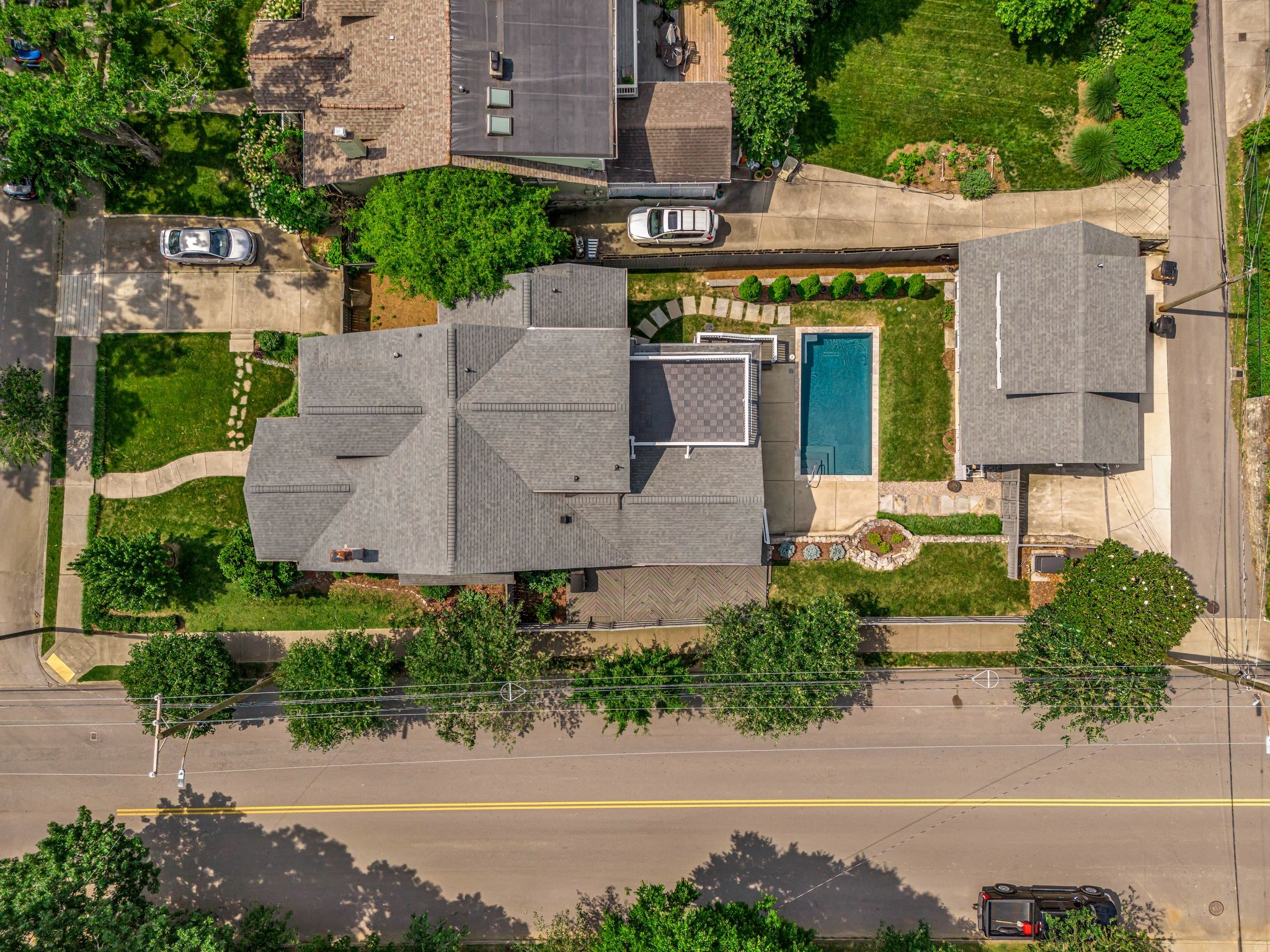 2601 Oakland Ave