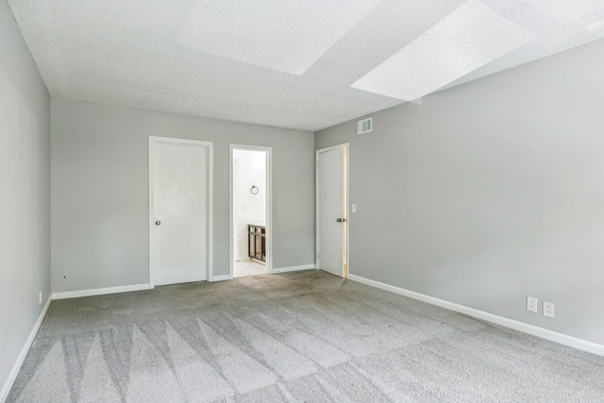 500 Paragon Mills Rd Unit: K3