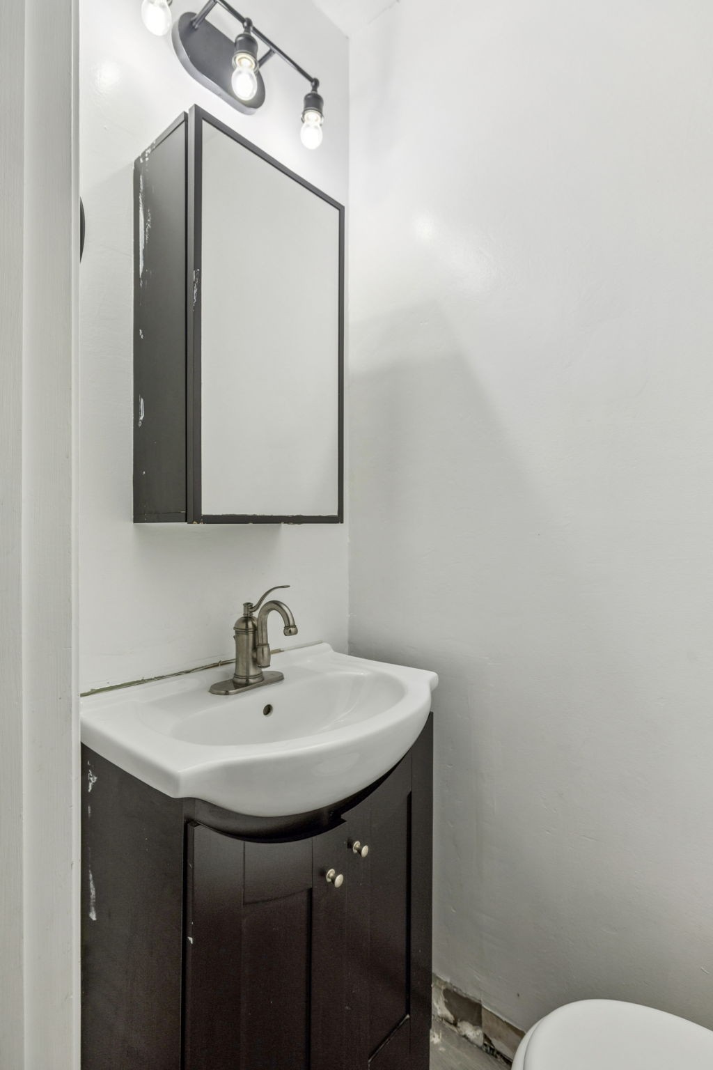 500 Paragon Mills Rd Unit: K3