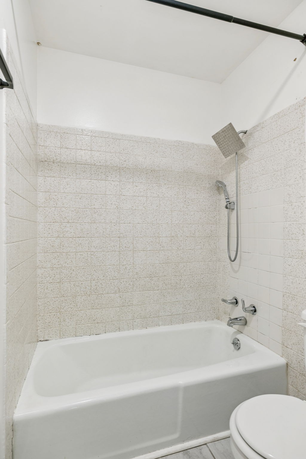 500 Paragon Mills Rd Unit: K3