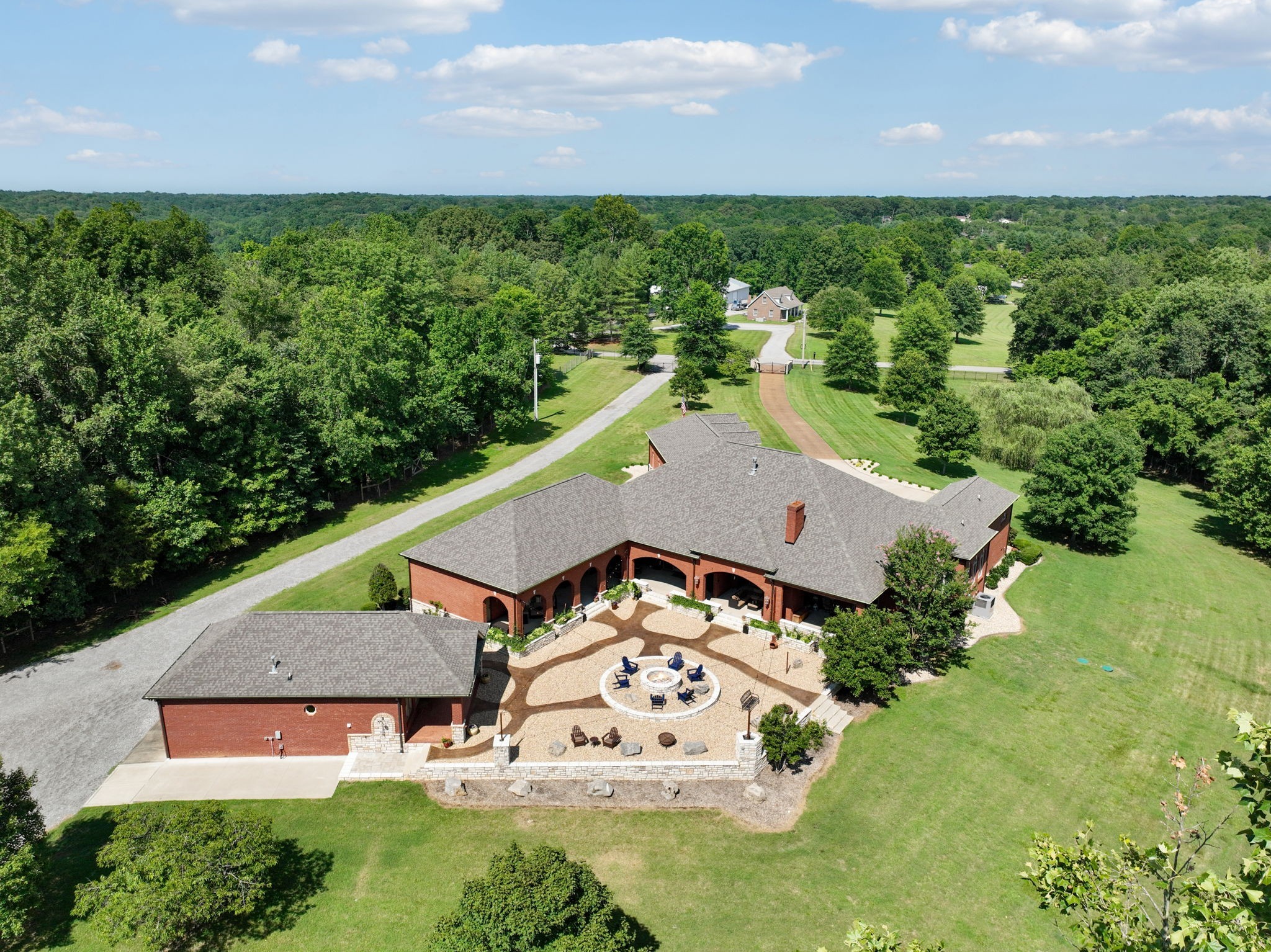 2526 Bearden Rd