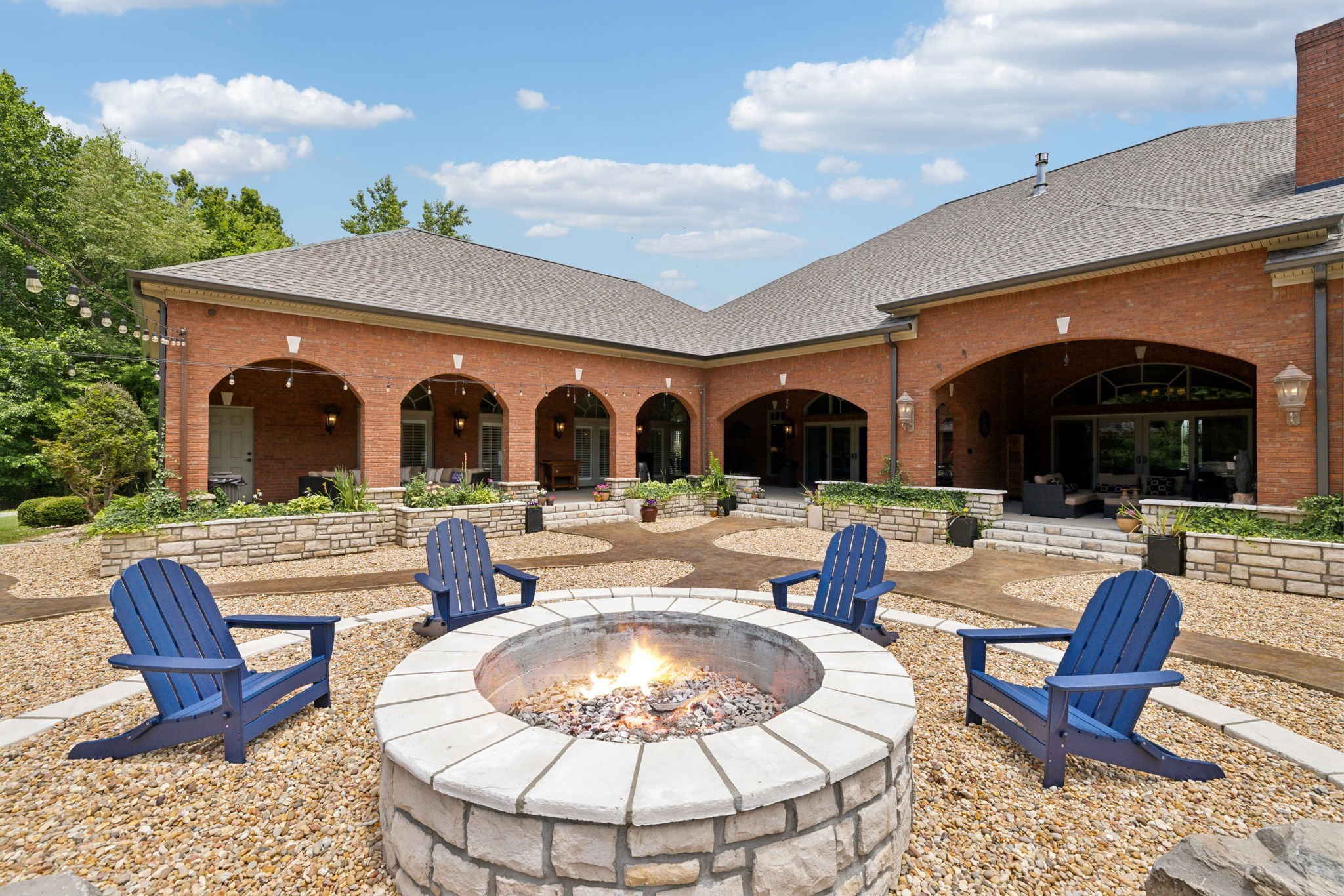 2526 Bearden Rd
