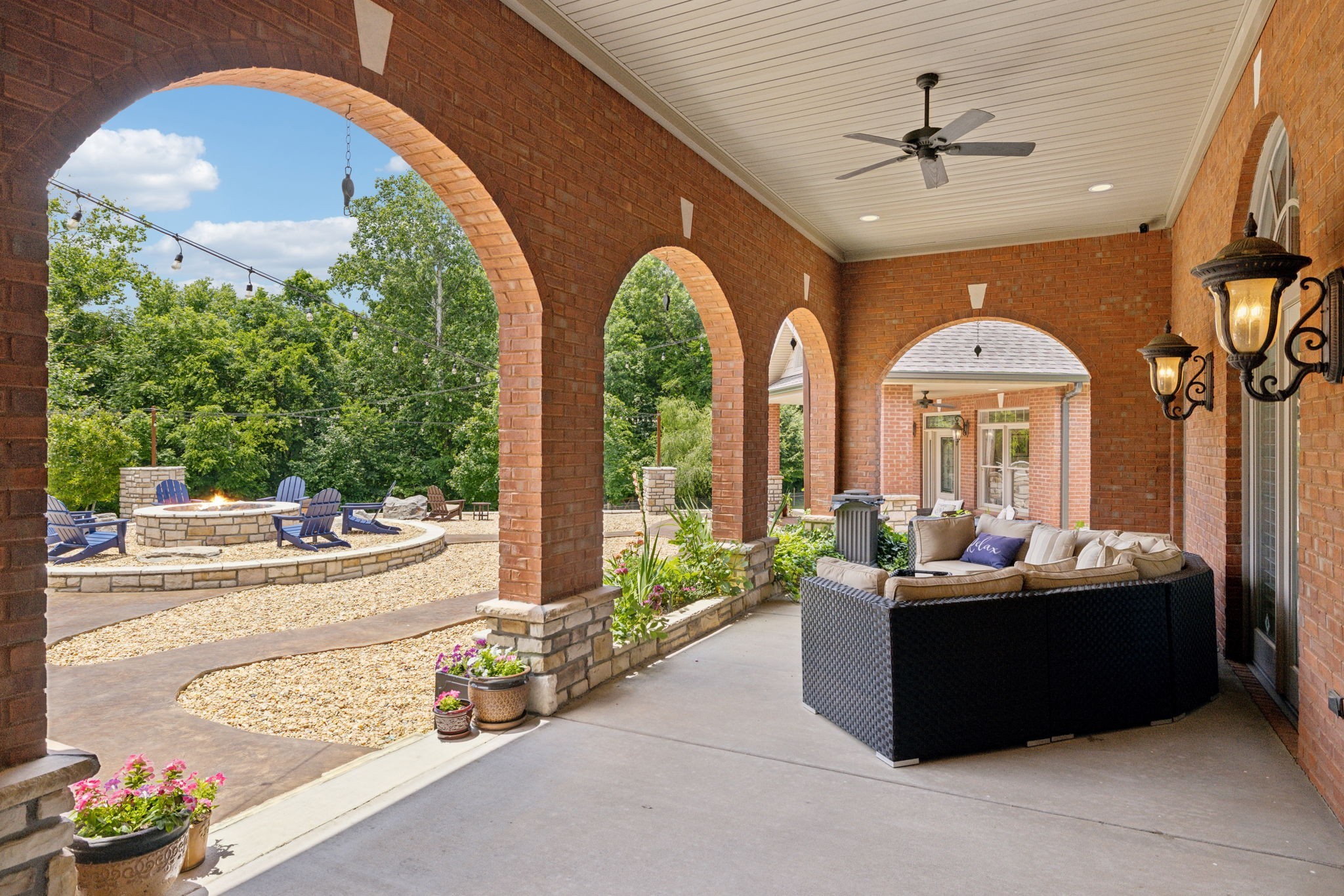 2526 Bearden Rd
