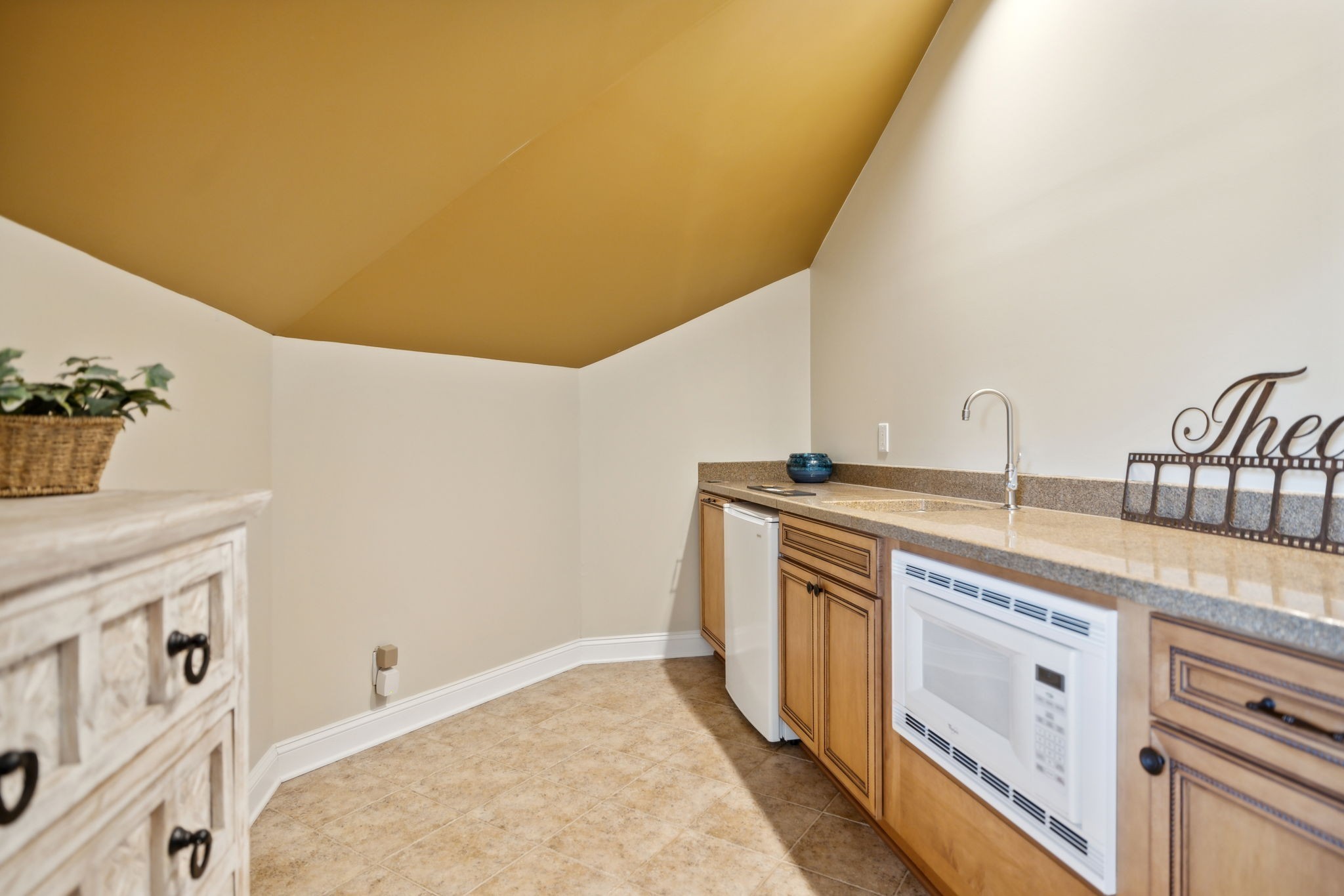 2526 Bearden Rd
