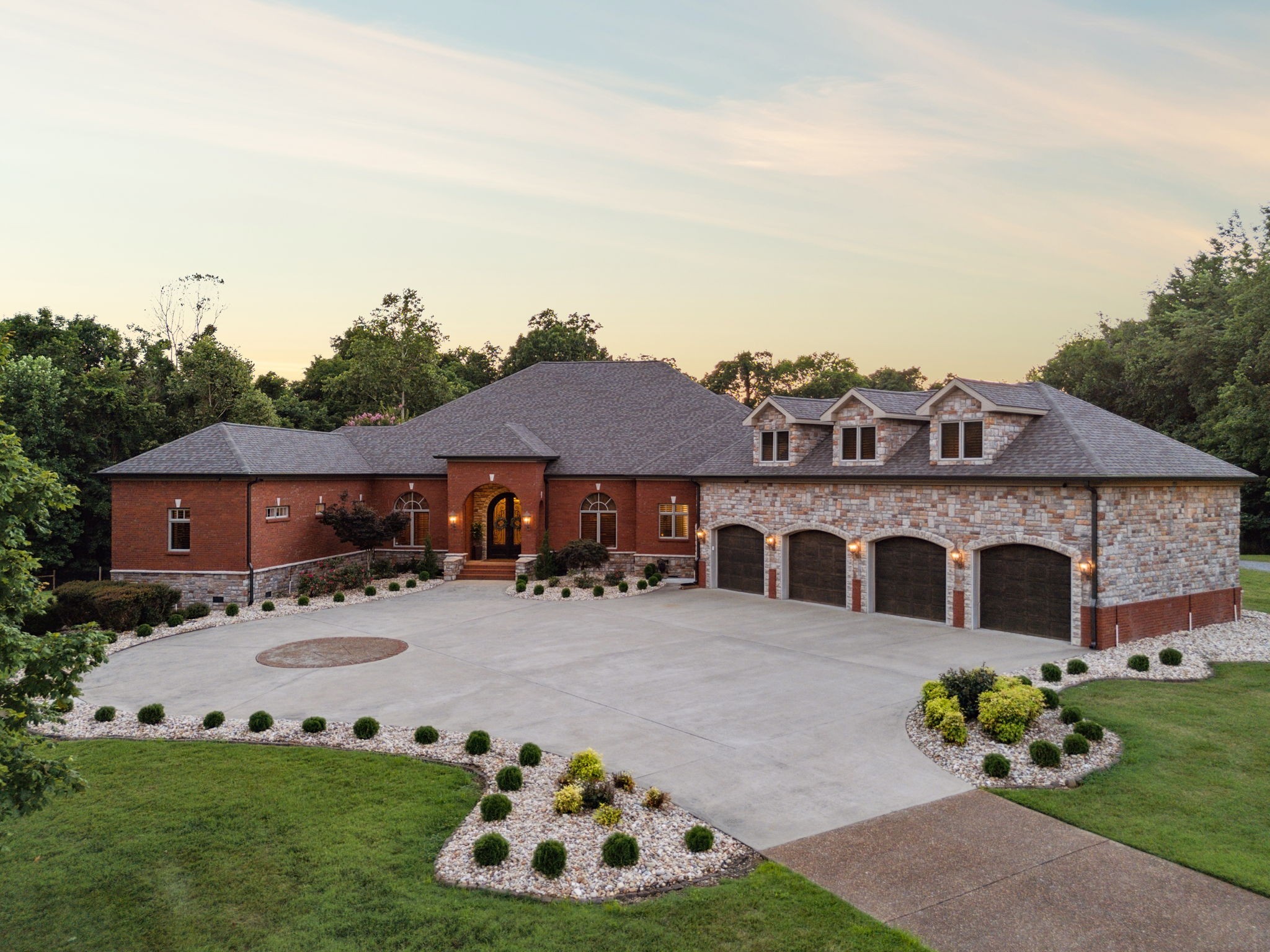 2526 Bearden Rd