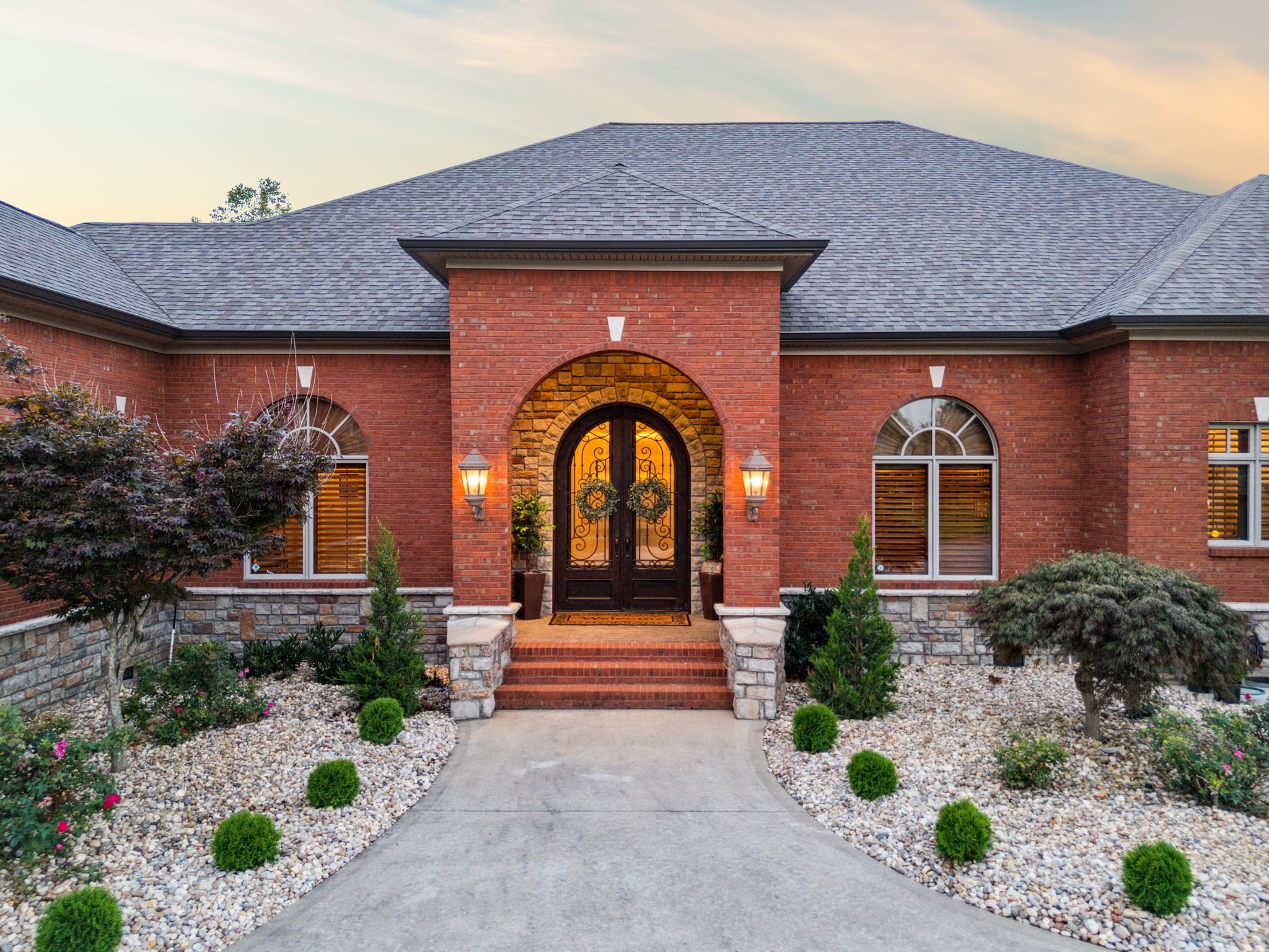 2526 Bearden Rd