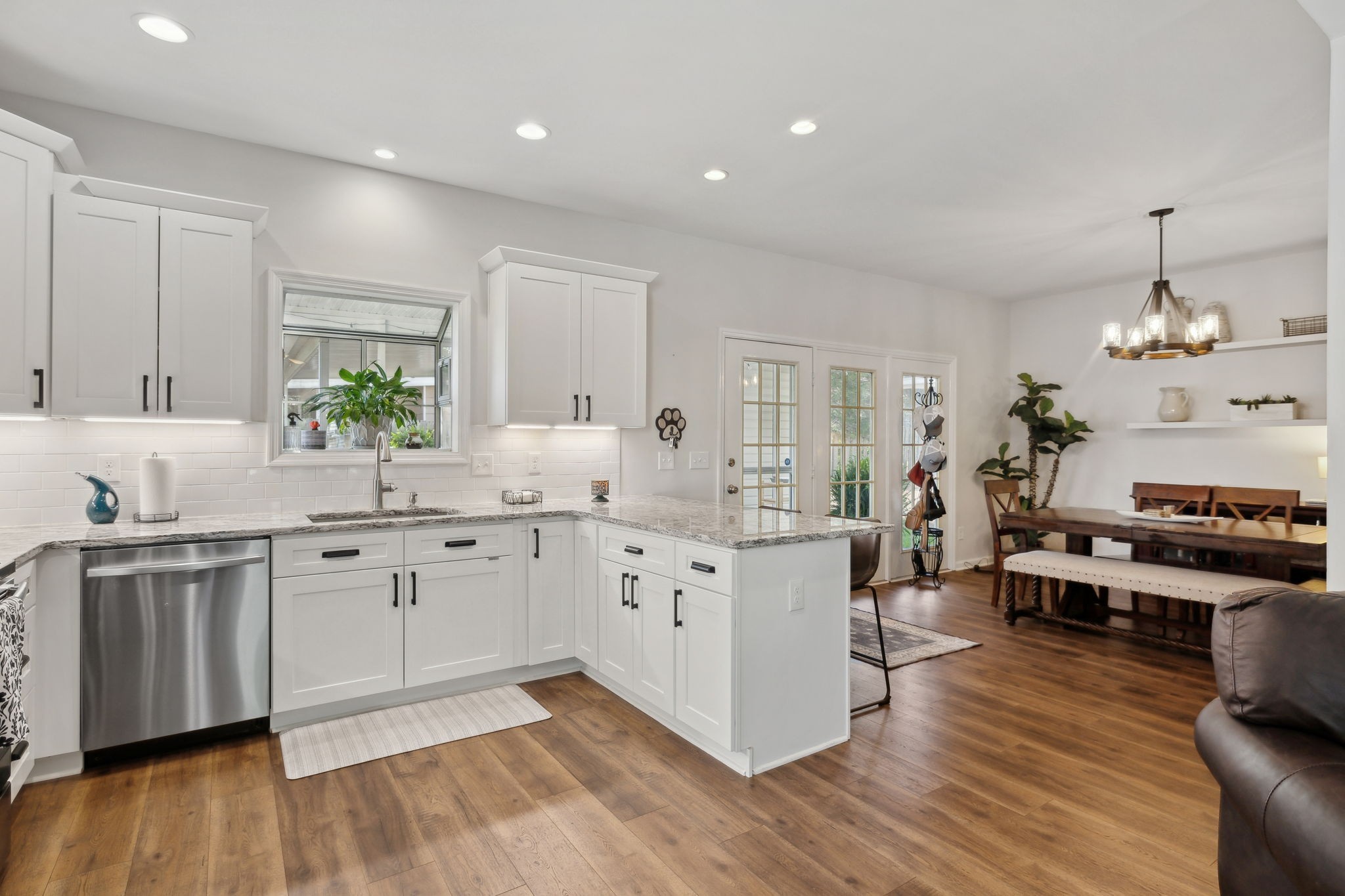 2016 Roderick Cir