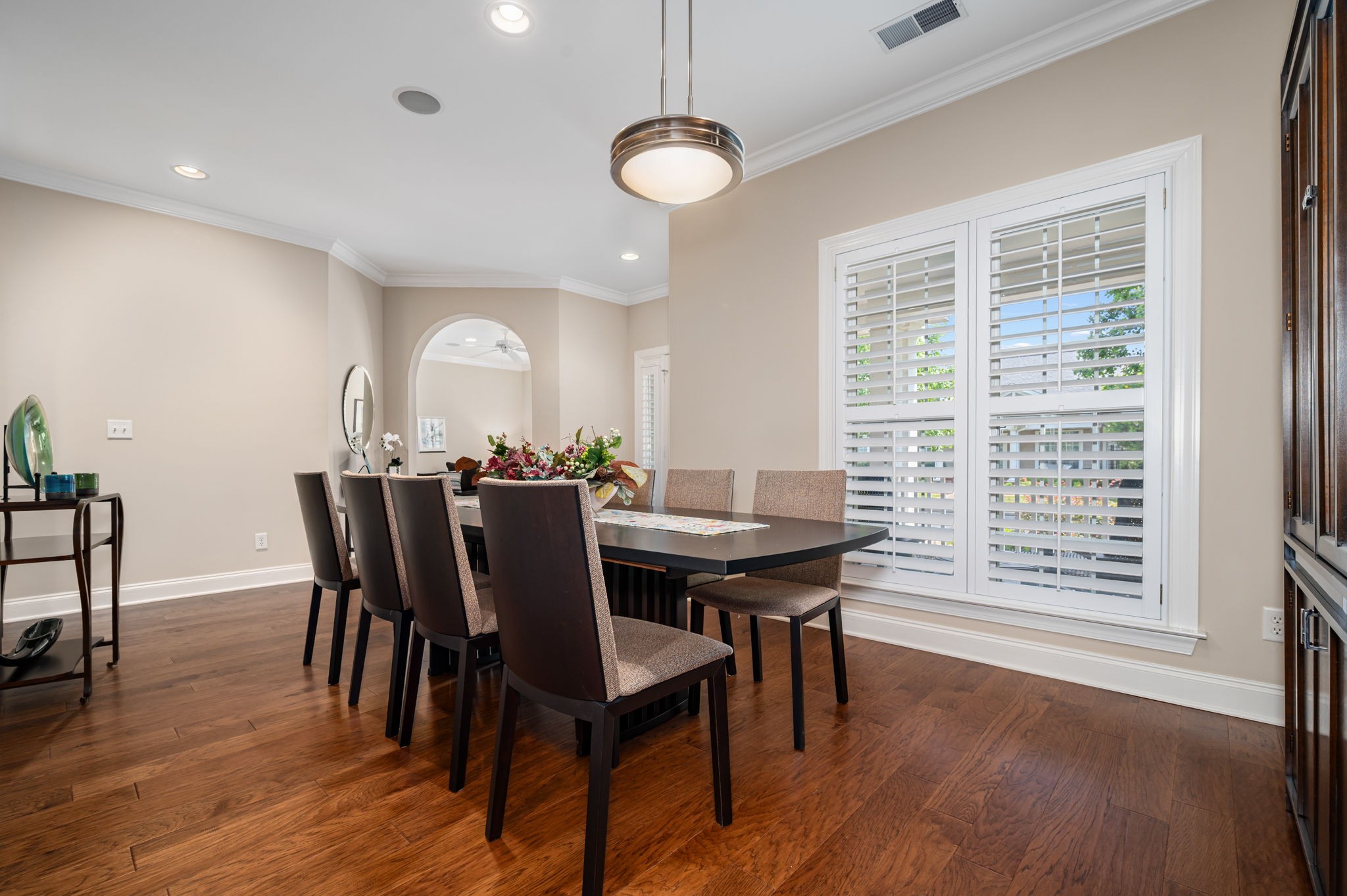 1926 Scarlett Dr