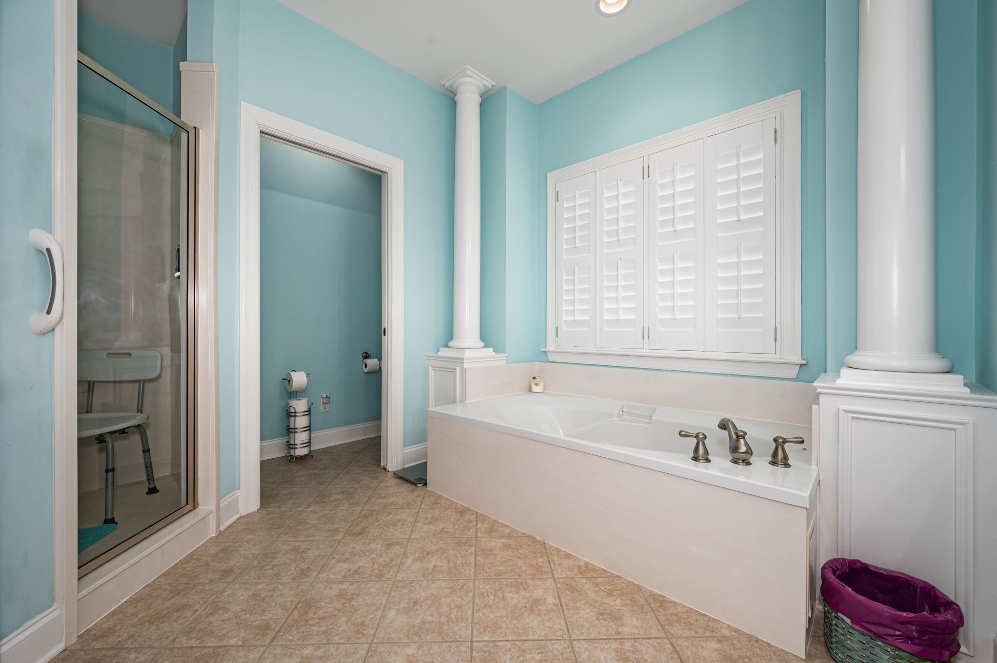 1926 Scarlett Dr