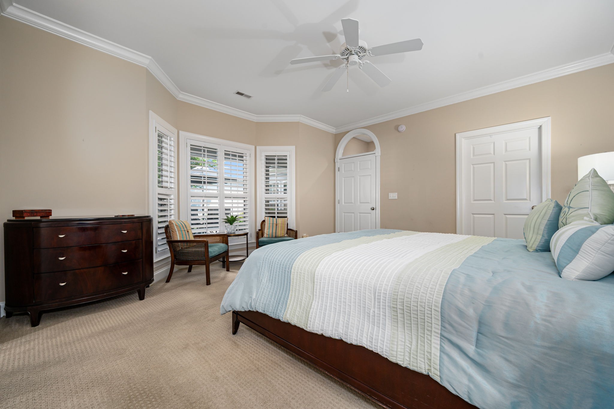 1926 Scarlett Dr