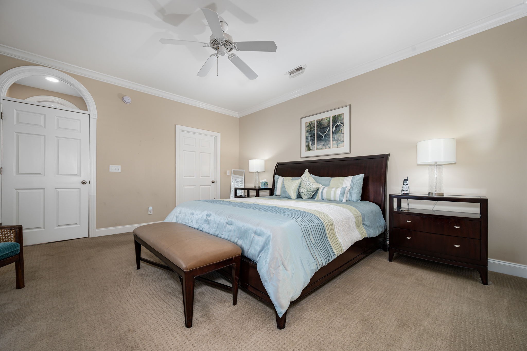 1926 Scarlett Dr