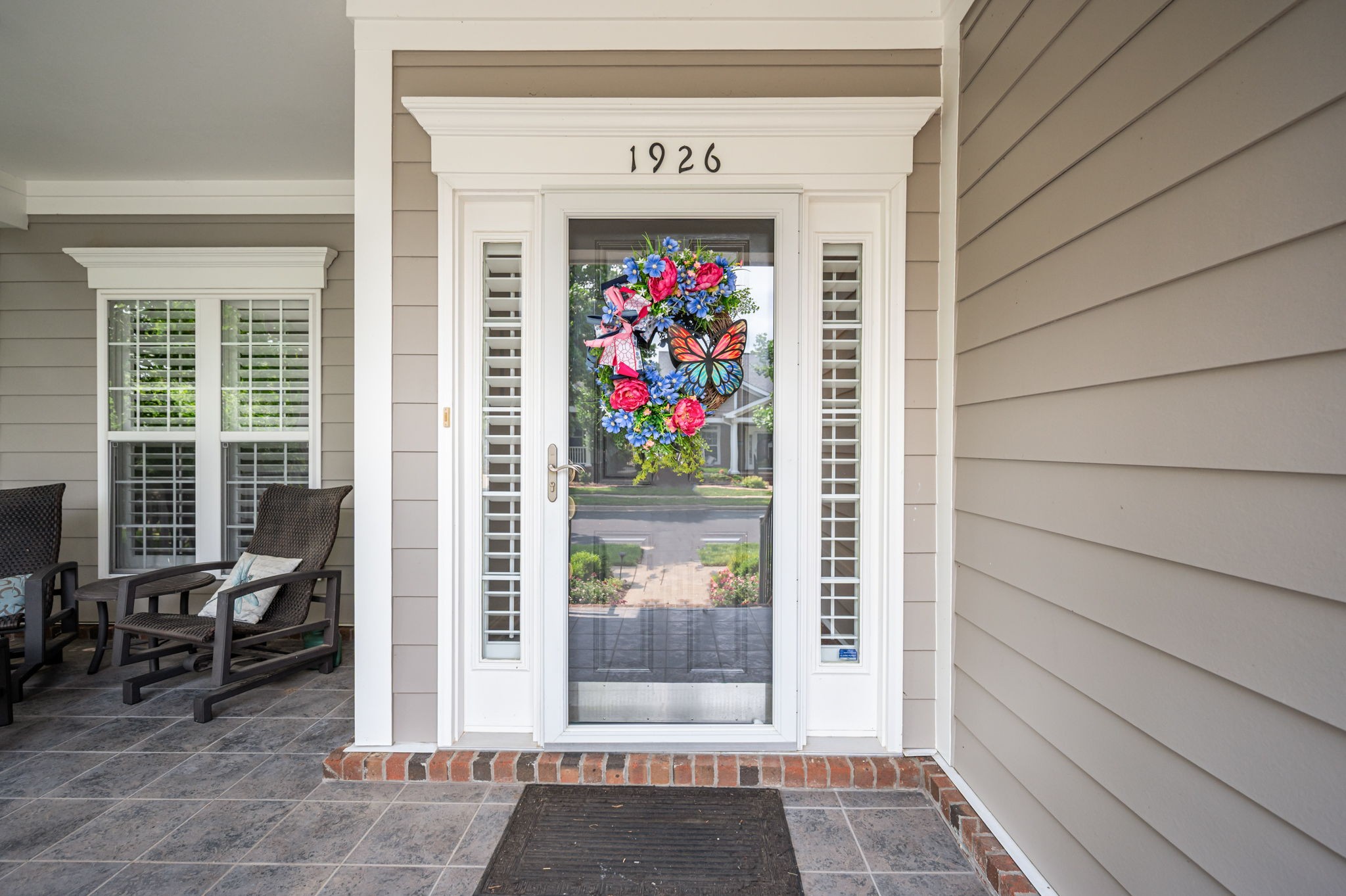 1926 Scarlett Dr