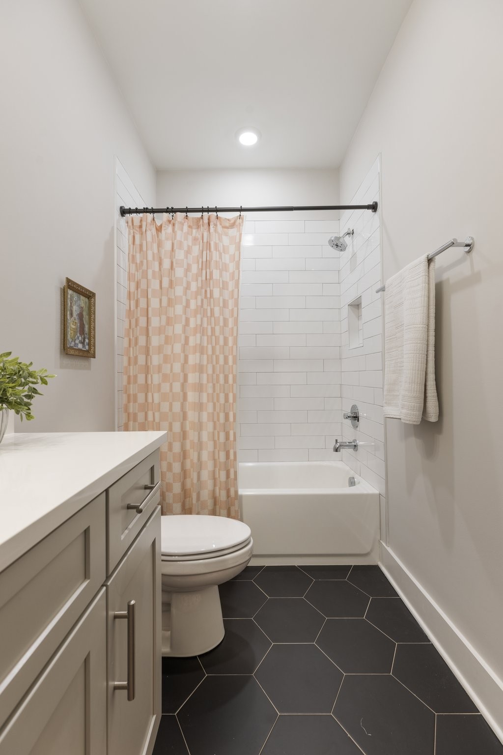 801 Cherokee Ave Unit: Apt 6