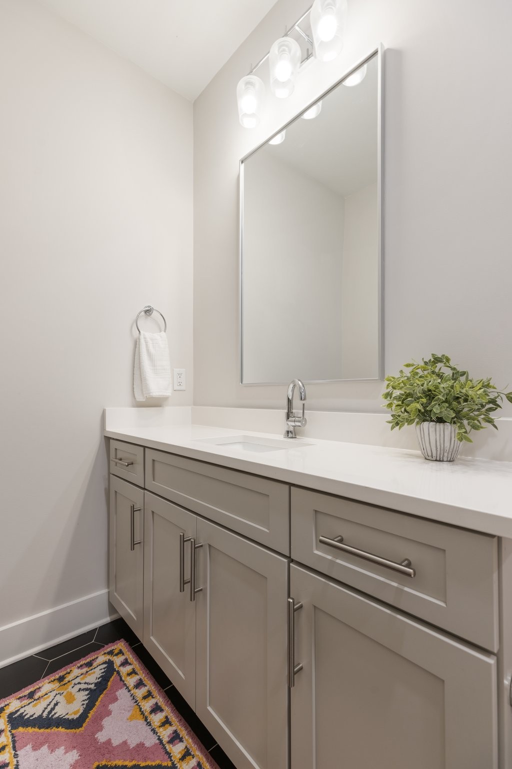 801 Cherokee Ave Unit: Apt 6