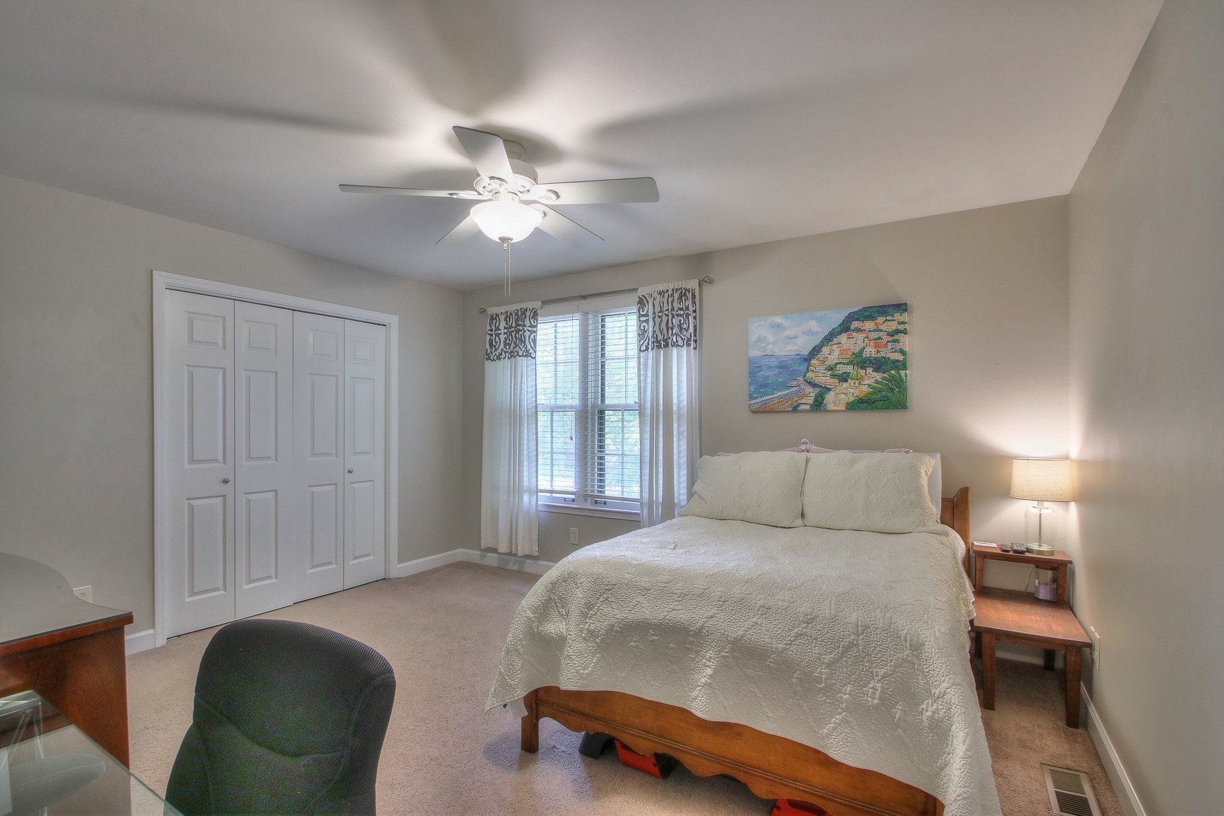 3321 Lealand Ln