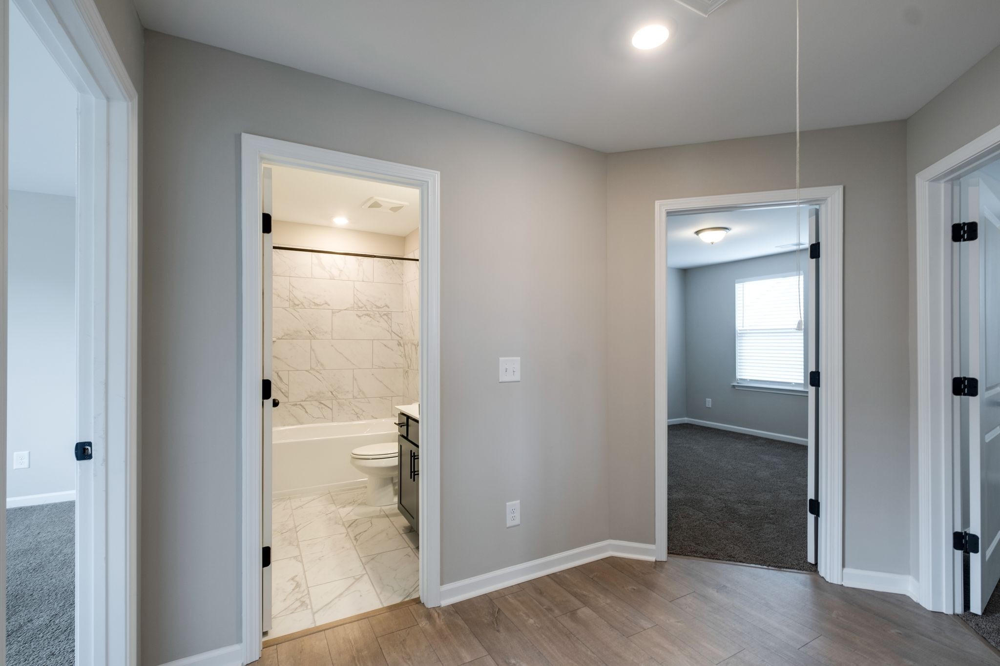 8152 Warbler Way
