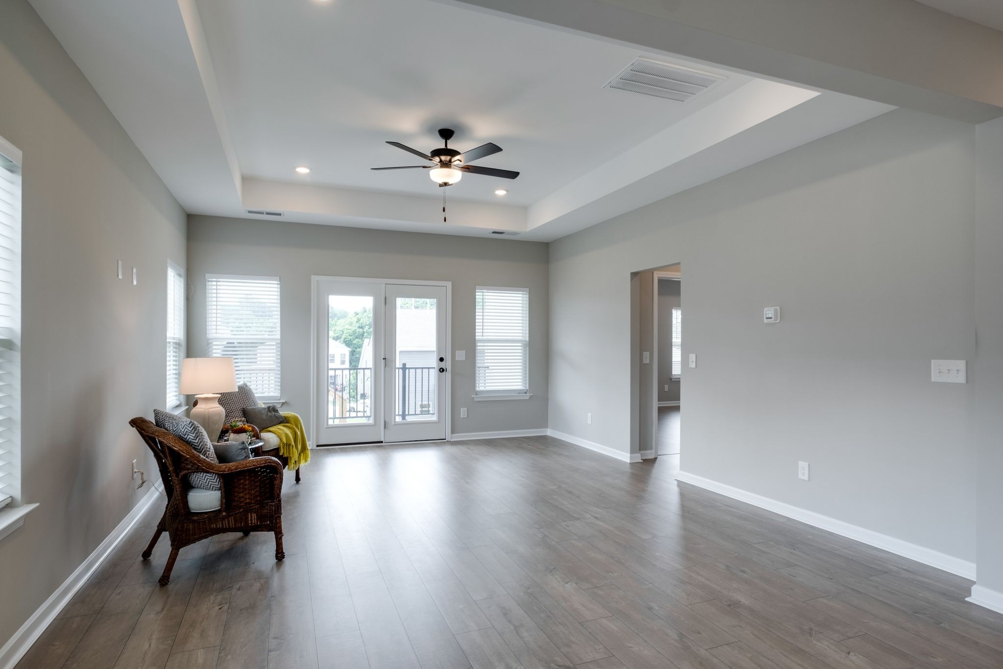 8152 Warbler Way