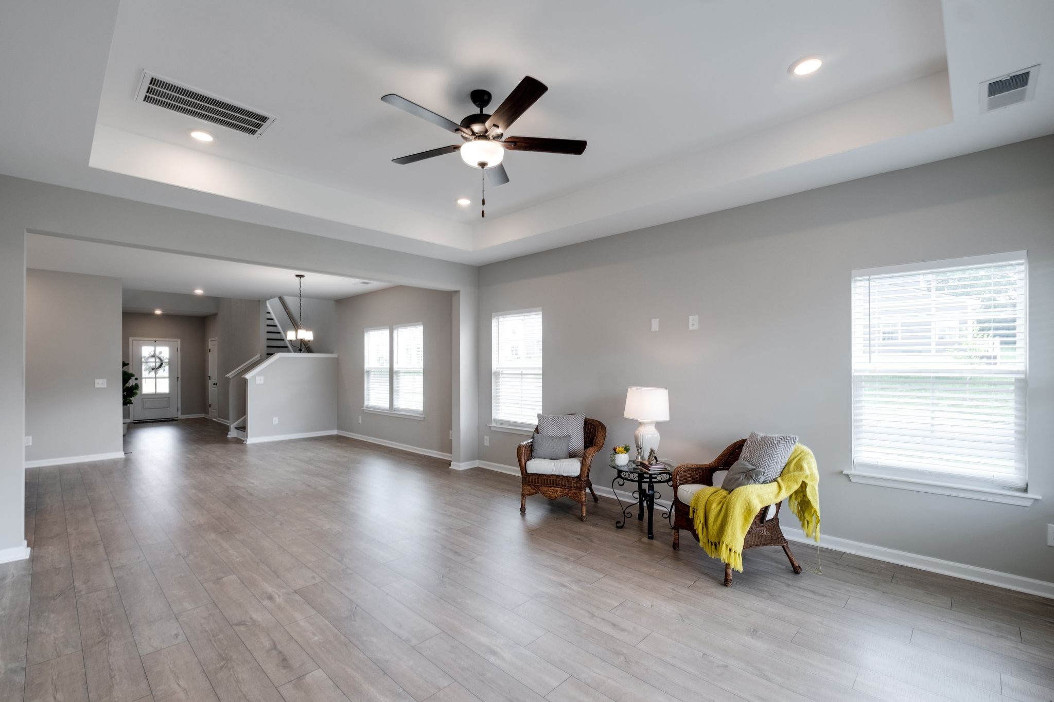 8152 Warbler Way