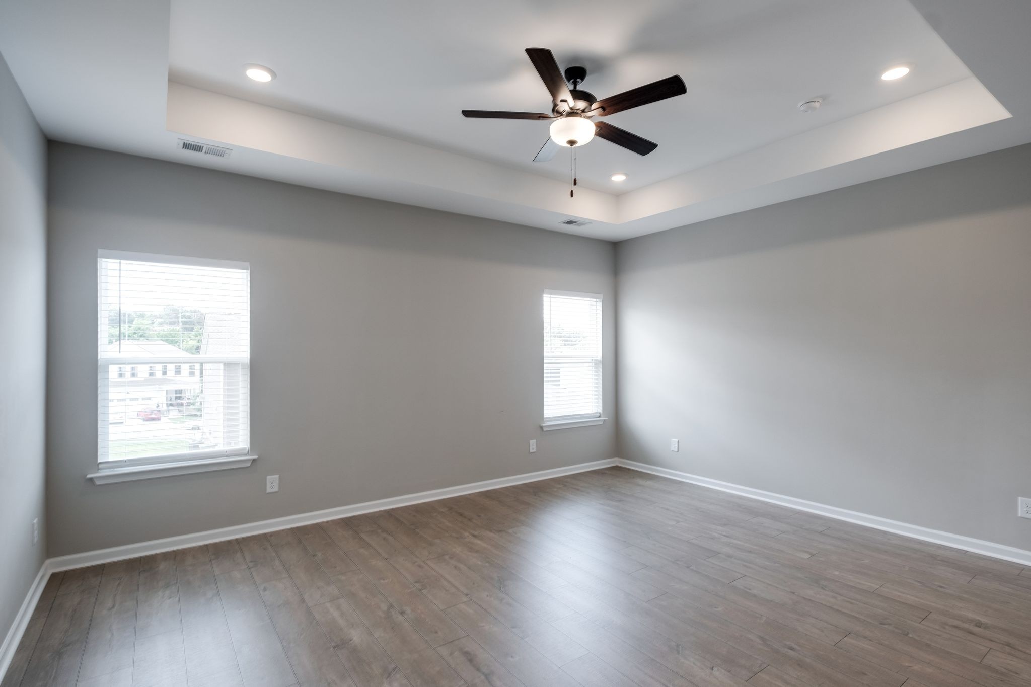 8152 Warbler Way