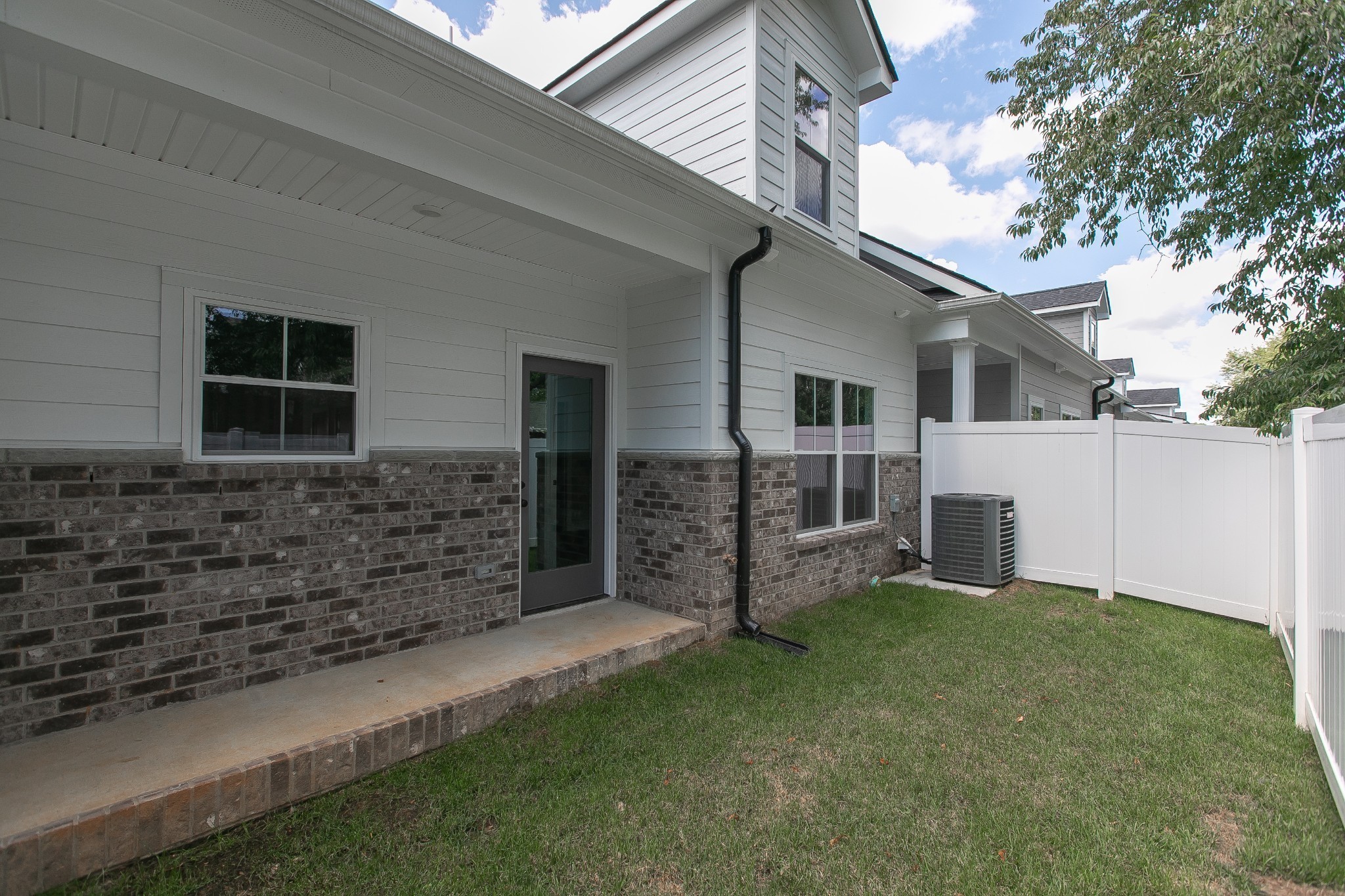 514 Haviture Way
