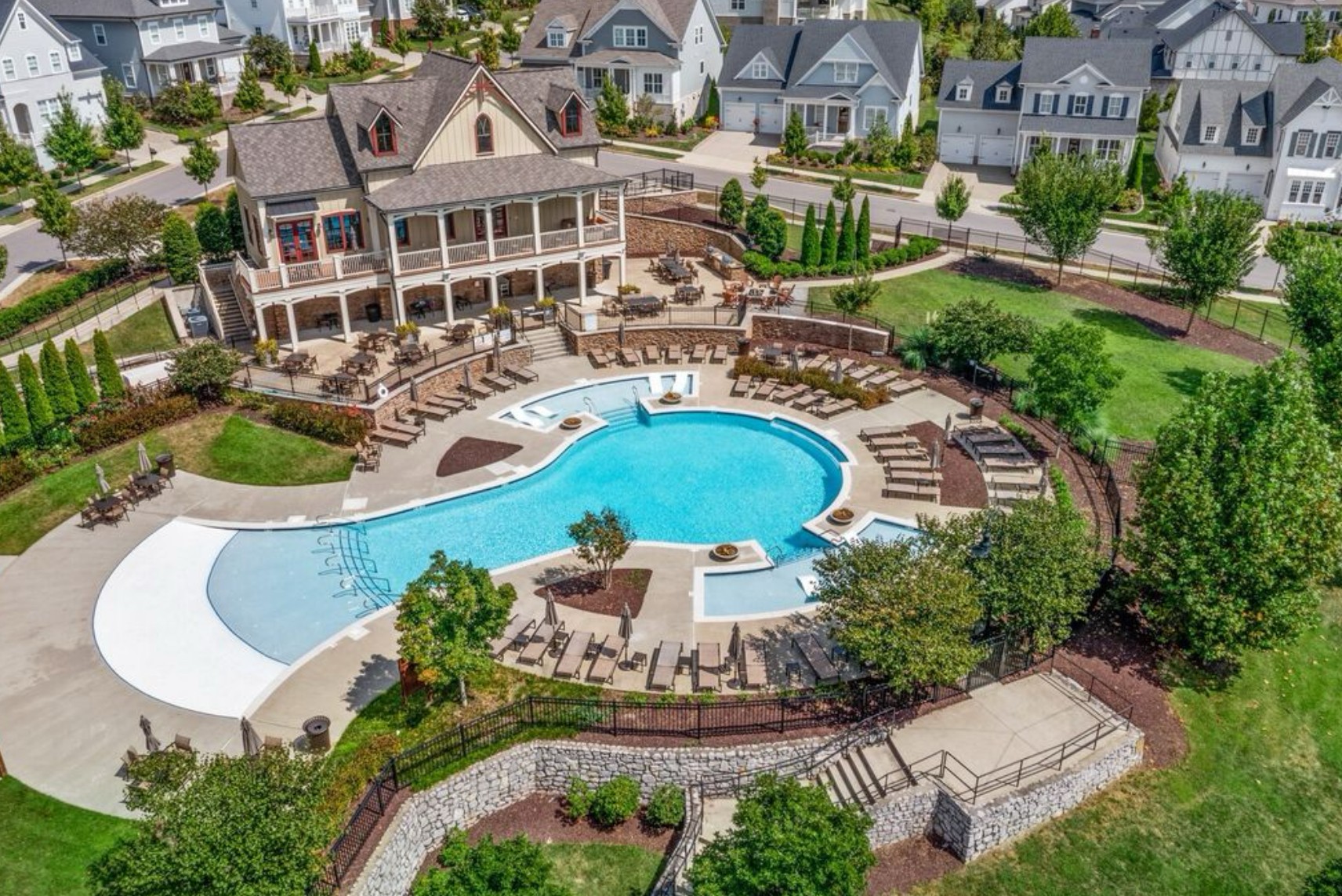 7040 Wenlock Ln
