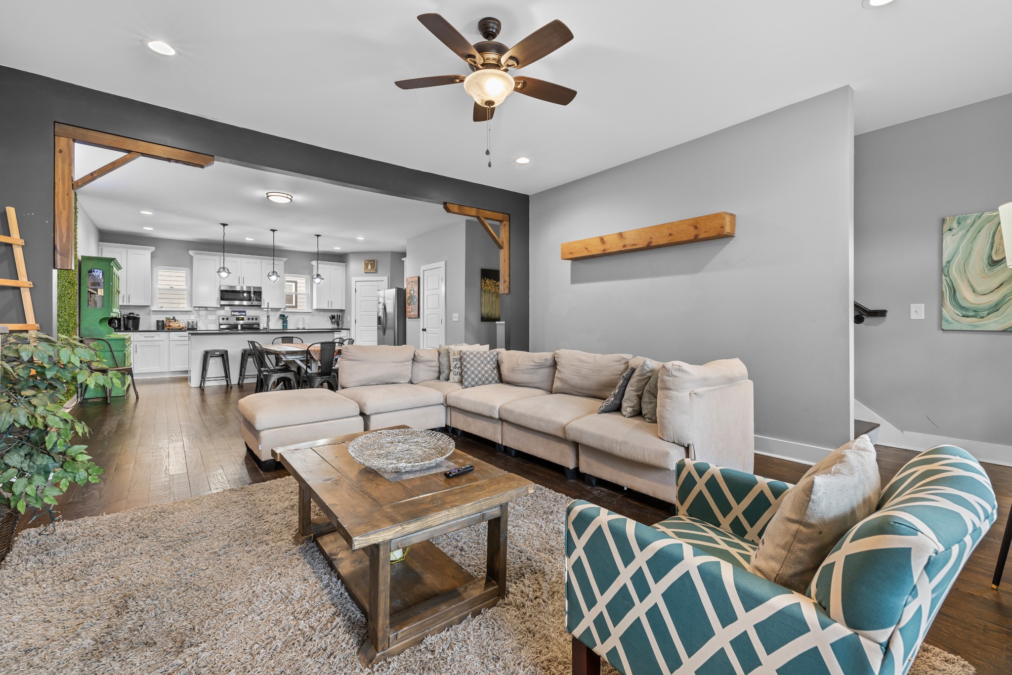 844 Cherokee Ave Unit: 11