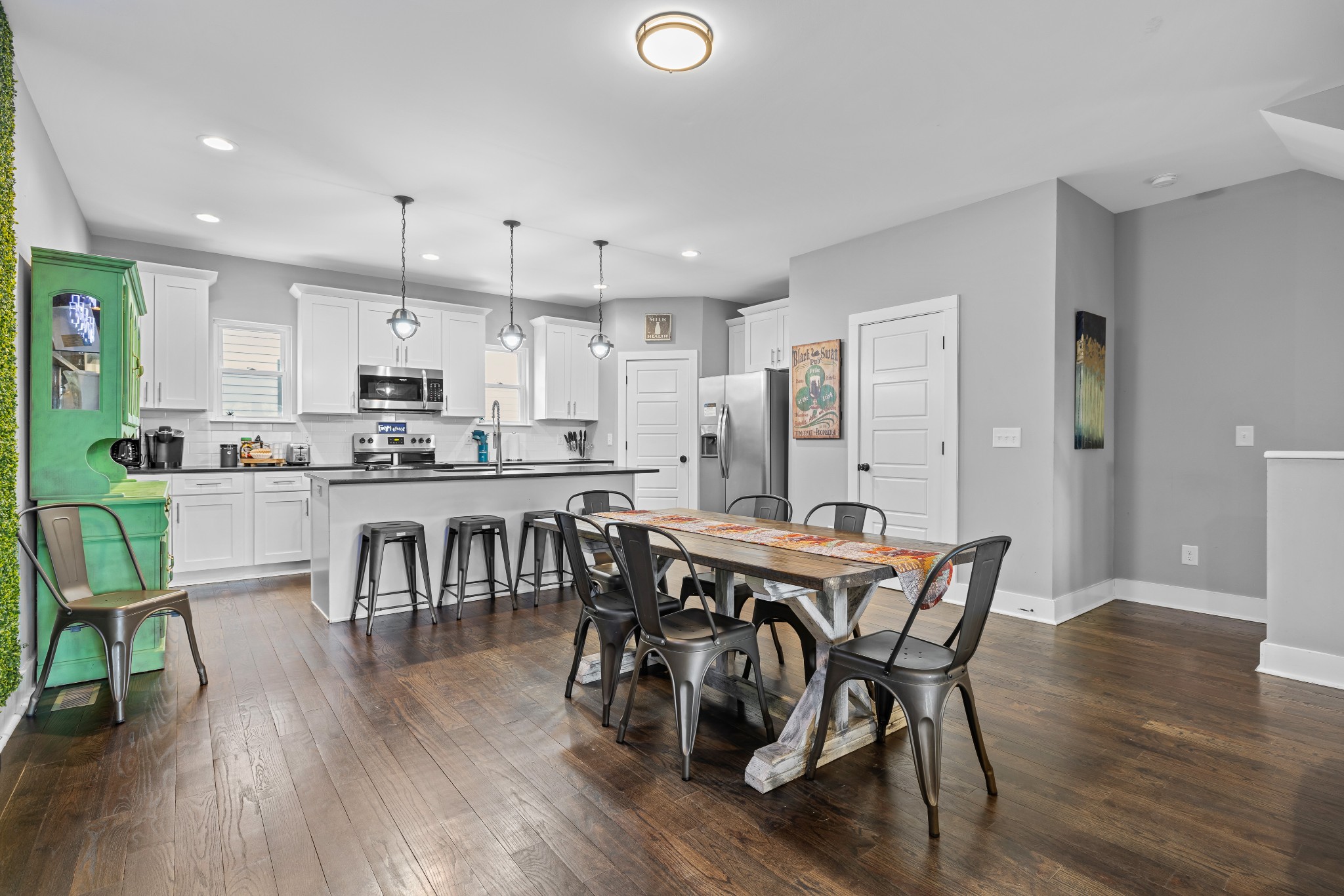844 Cherokee Ave Unit: 11
