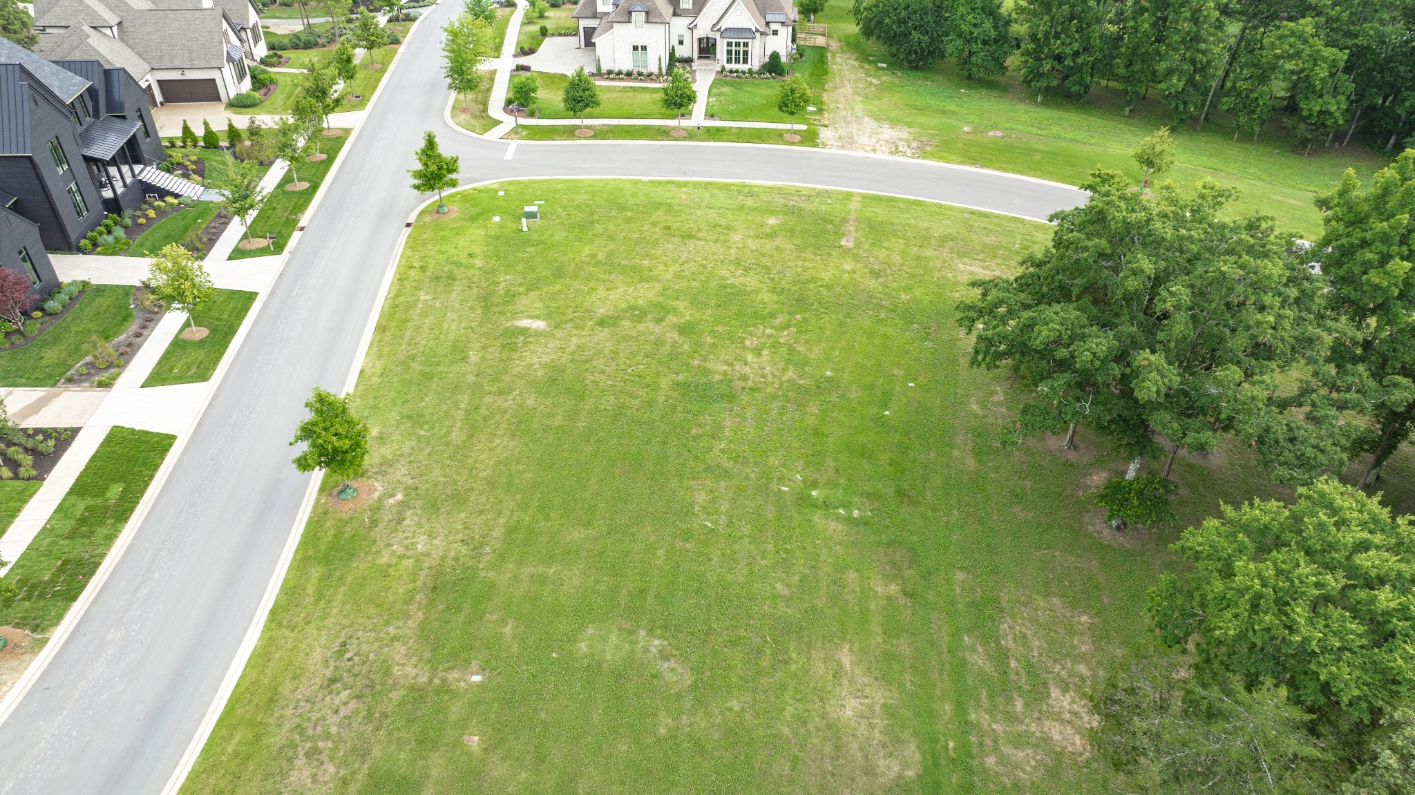 7266 Harlow Dr