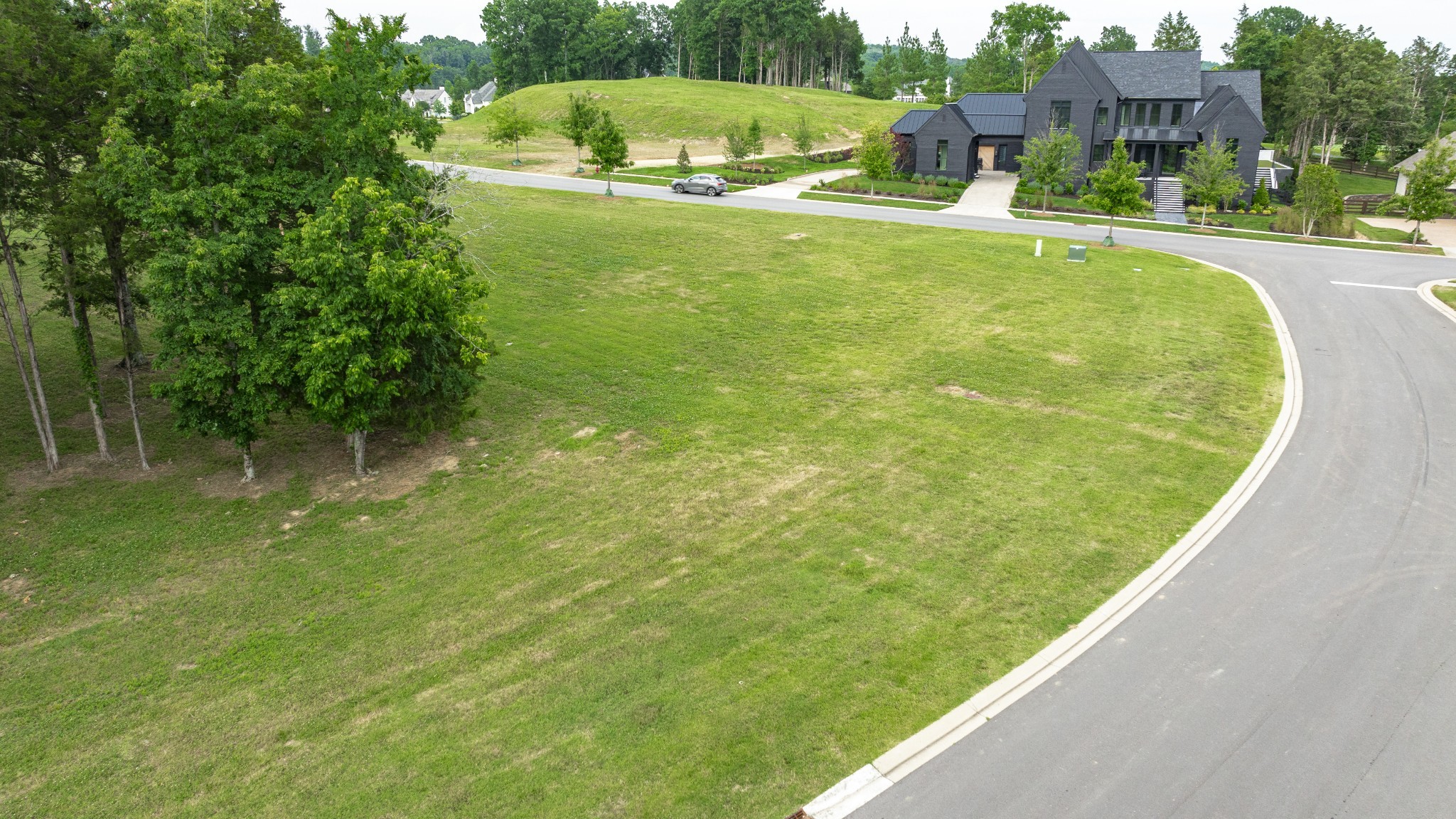 7266 Harlow Dr