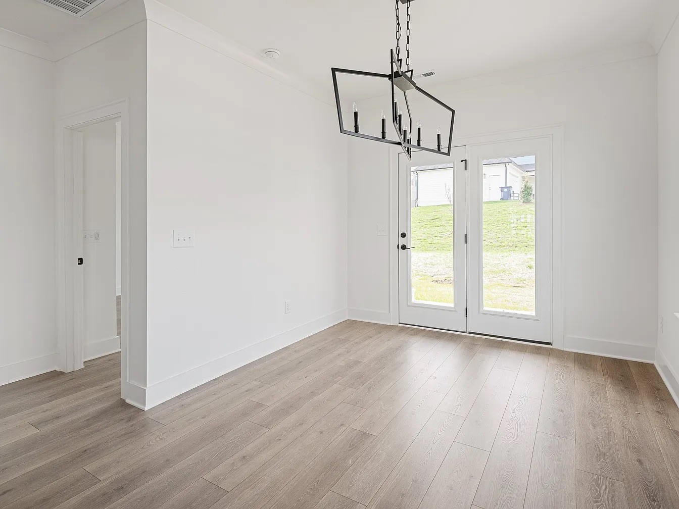 3025 Inman Dr