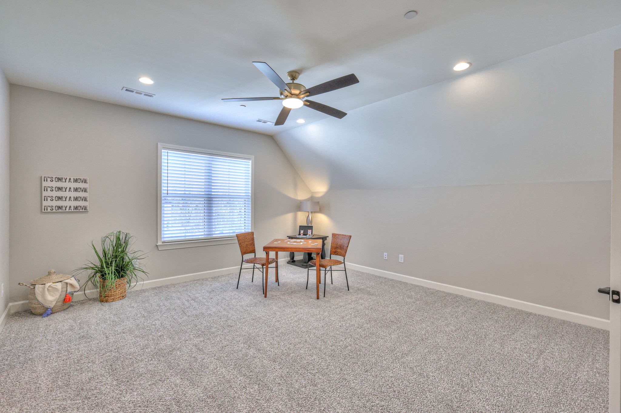 4062 San Gabriel Ln