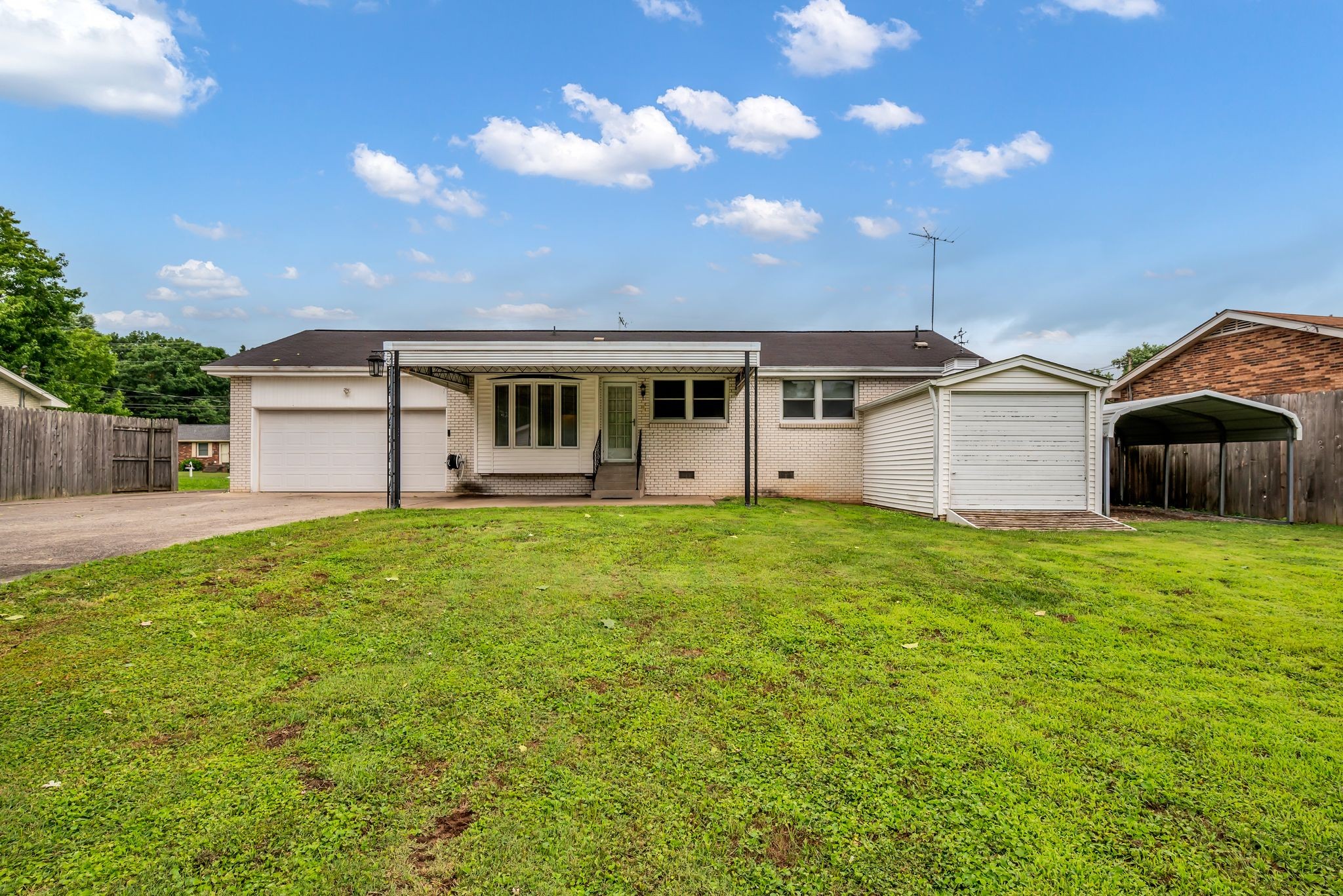 122 Grapevine Rd